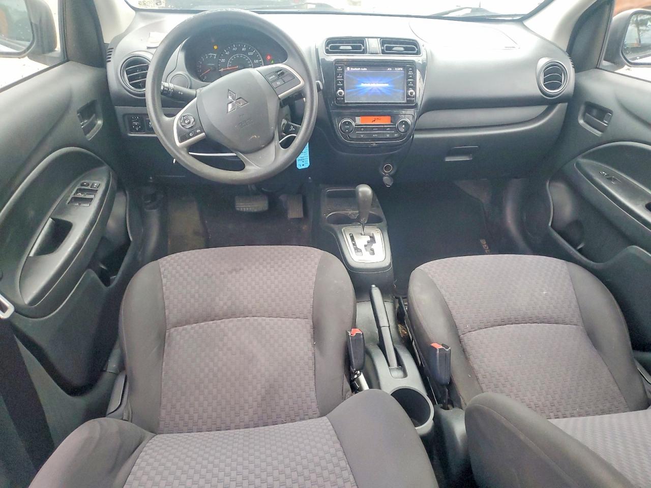 2020 Mitsubishi Mirage Es Silver vin: ML32A3HJXLH008829