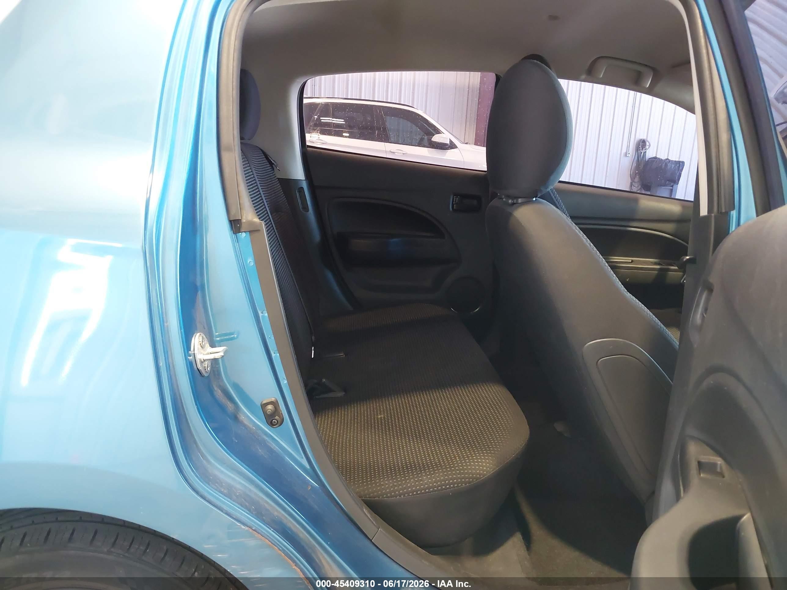 2015 Mitsubishi Mirage Es Blue vin: ML32A4HJ0FH054308