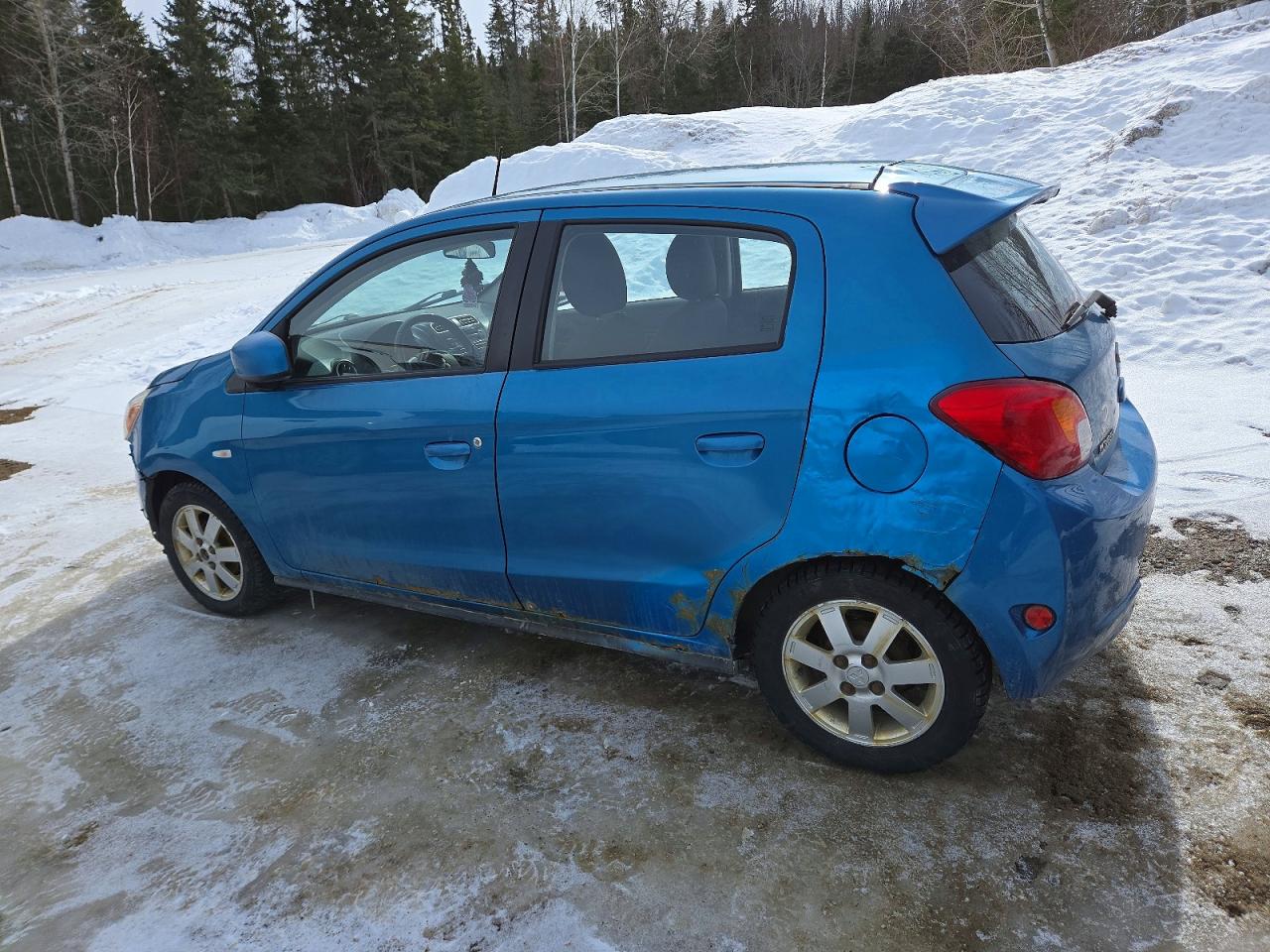 2014 Mitsubishi Mirage Es Blue vin: ML32A4HJ2EH009823