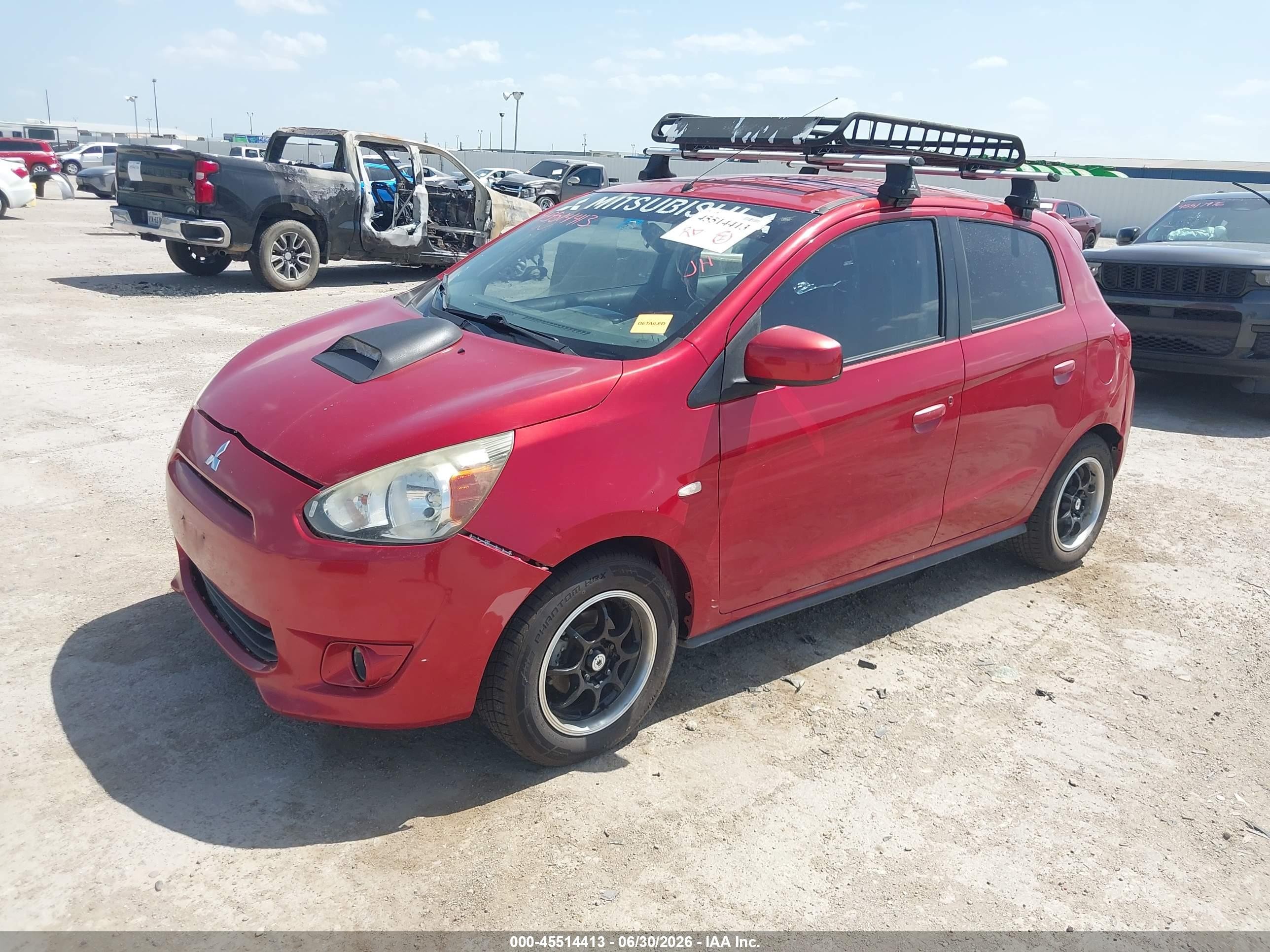 2014 Mitsubishi Mirage Es Красный vin: ML32A4HJ2EH017985