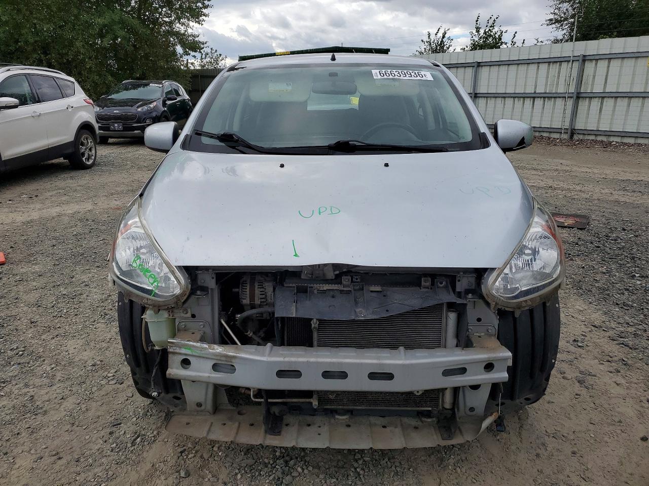 2014 Mitsubishi Mirage Es Серебряный vin: ML32A4HJ3EH007241