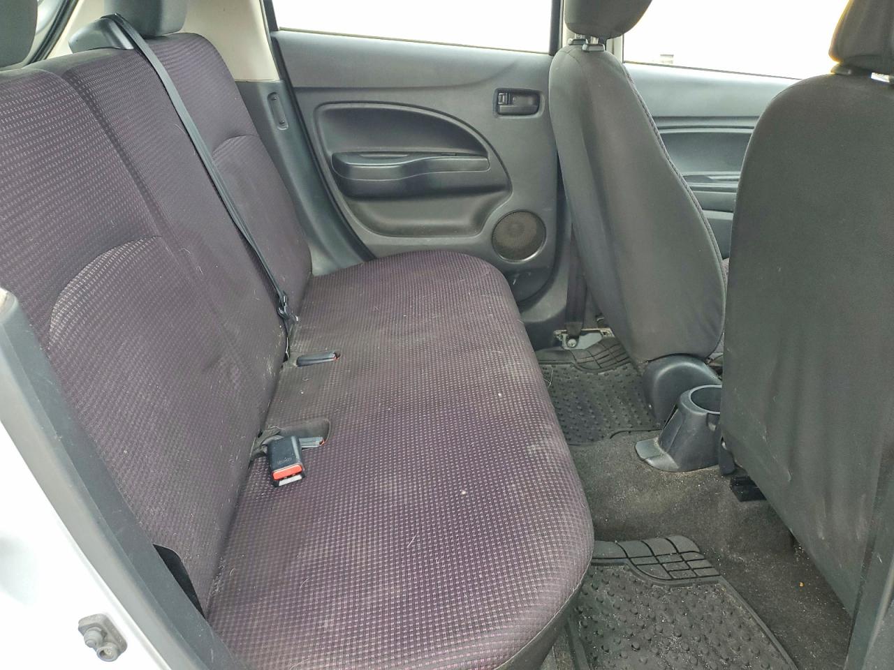 2014 Mitsubishi Mirage Es Серебряный vin: ML32A4HJ3EH007241