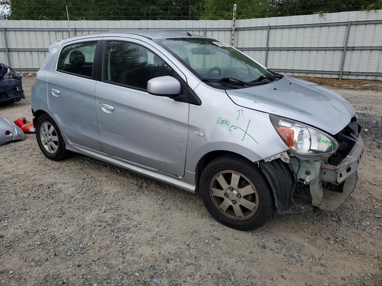 2014 Mitsubishi Mirage Es Серебряный vin: ML32A4HJ3EH007241