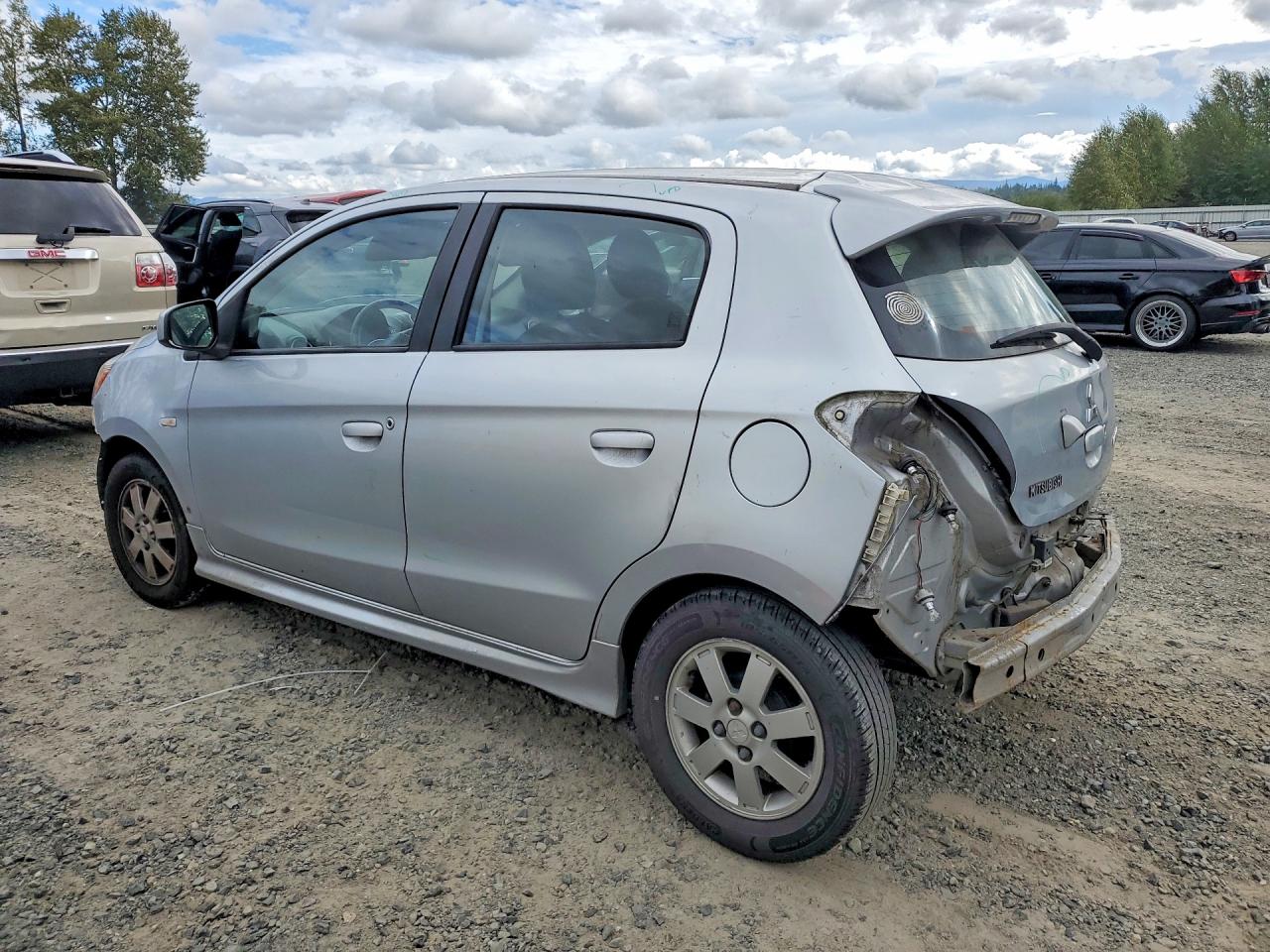 2014 Mitsubishi Mirage Es Серебряный vin: ML32A4HJ3EH007241