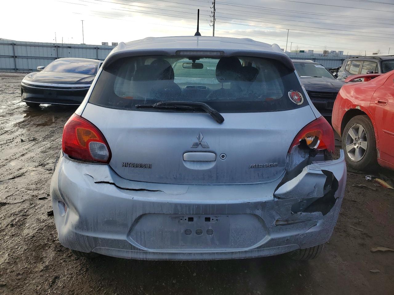2015 Mitsubishi Mirage Es Silver vin: ML32A4HJ3FH049636