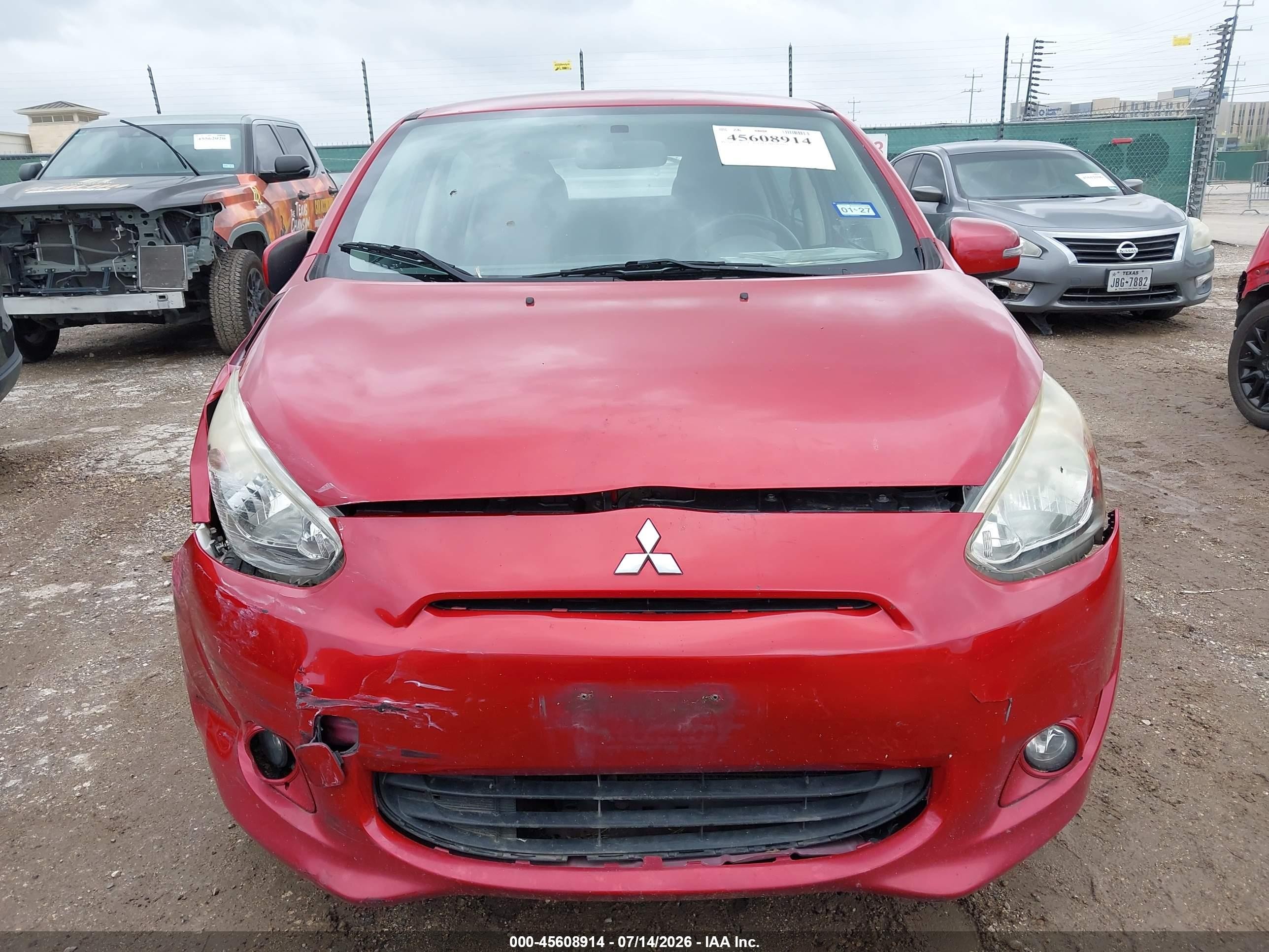 2015 Mitsubishi Mirage Es Красный vin: ML32A4HJ6FH038081