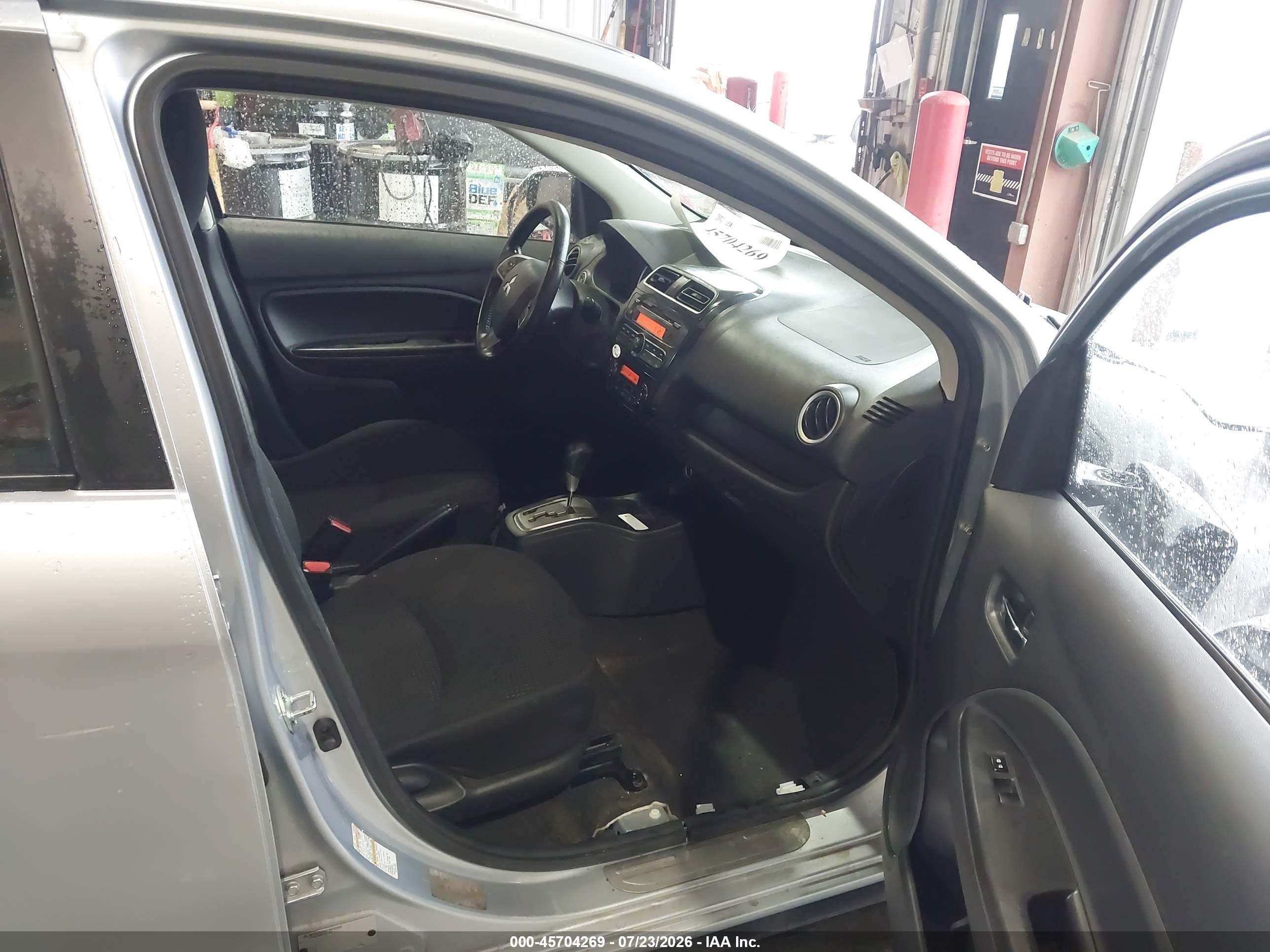 2015 Mitsubishi Mirage Es Серебряный vin: ML32A4HJ7FH038185