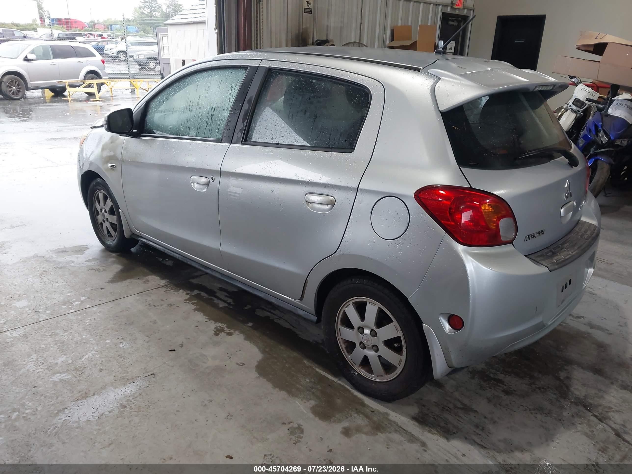 2015 Mitsubishi Mirage Es Серебряный vin: ML32A4HJ7FH038185