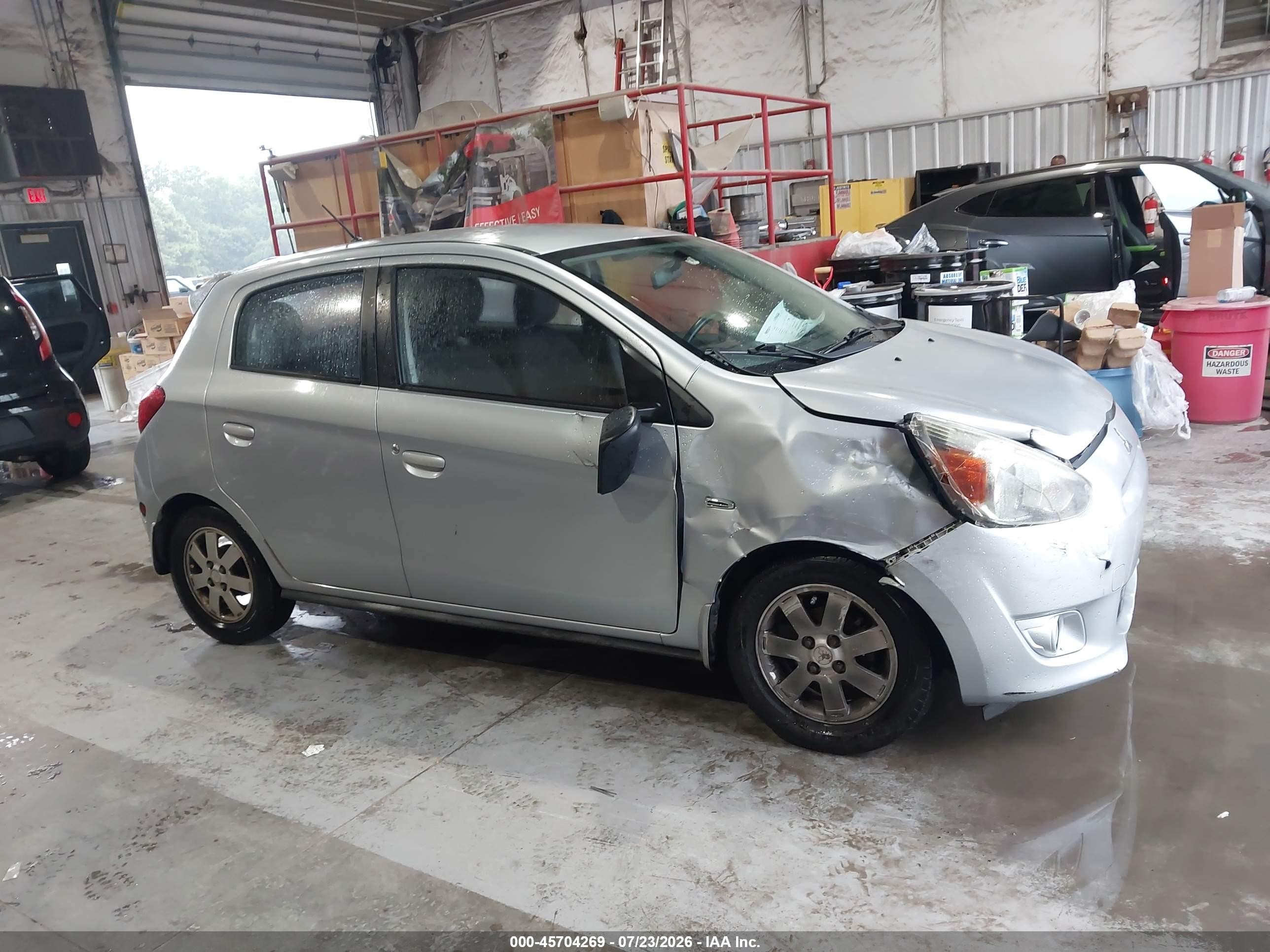 2015 Mitsubishi Mirage Es Серебряный vin: ML32A4HJ7FH038185