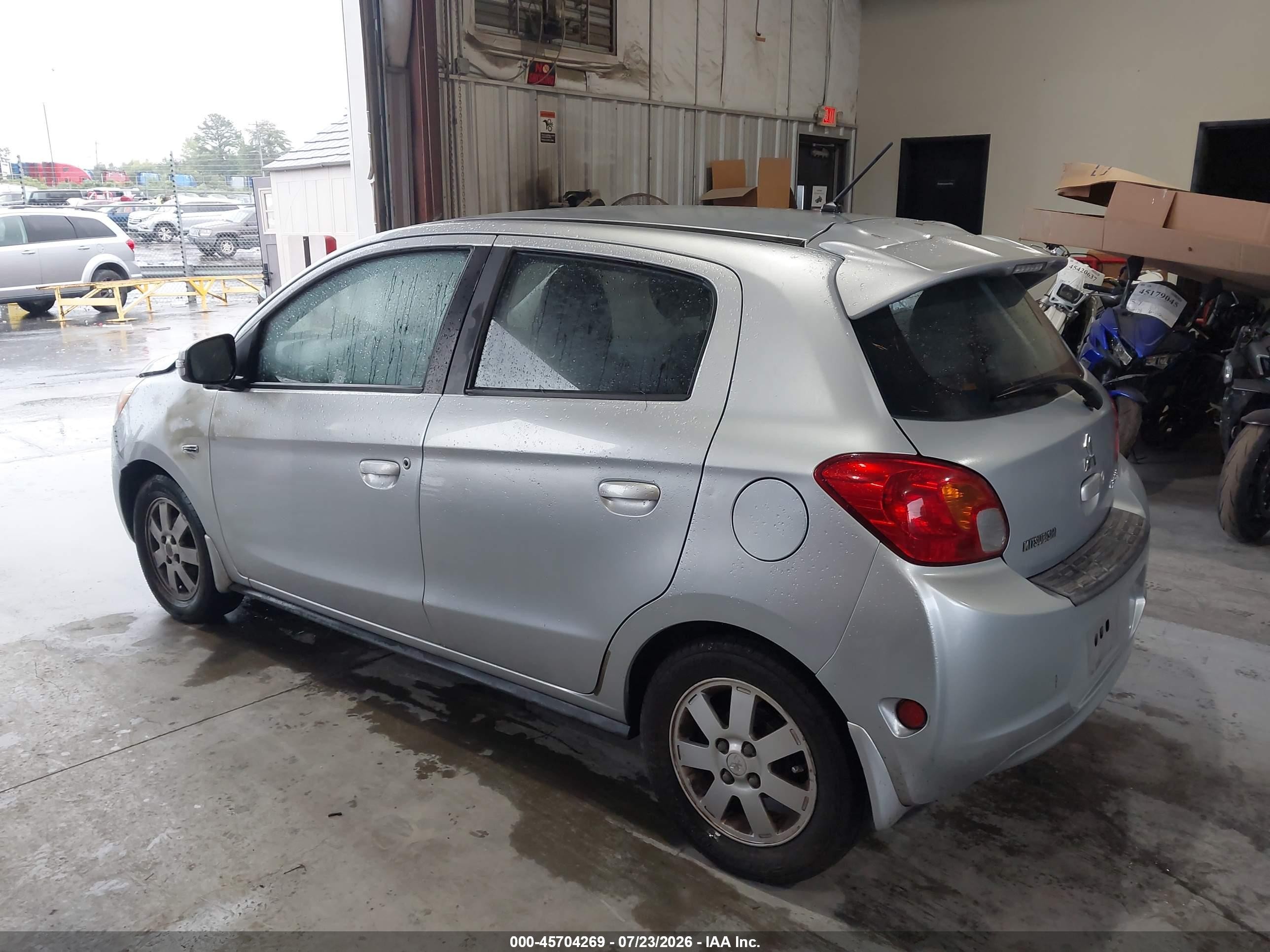 2015 Mitsubishi Mirage Es Серебряный vin: ML32A4HJ7FH038185