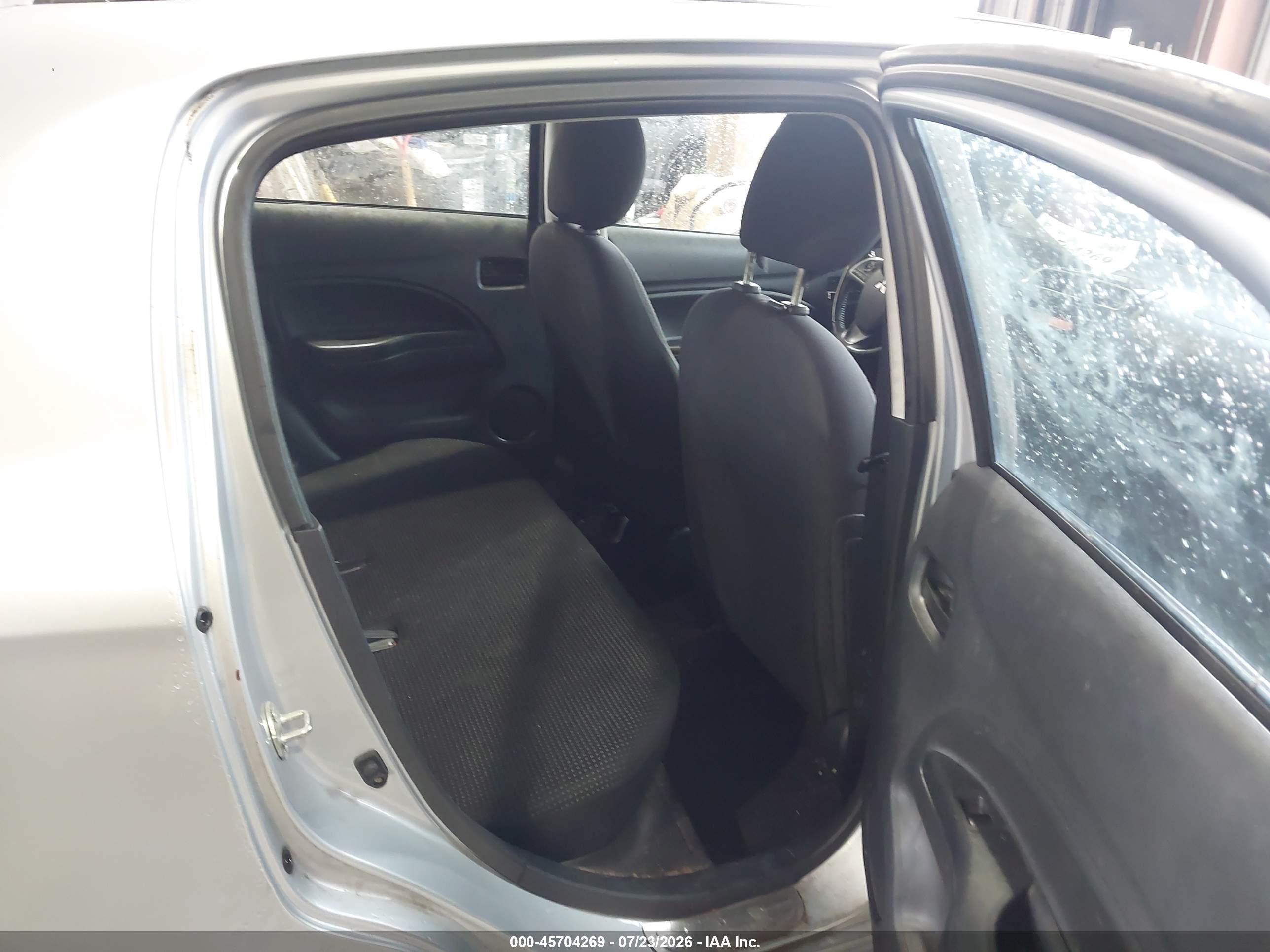 2015 Mitsubishi Mirage Es Серебряный vin: ML32A4HJ7FH038185