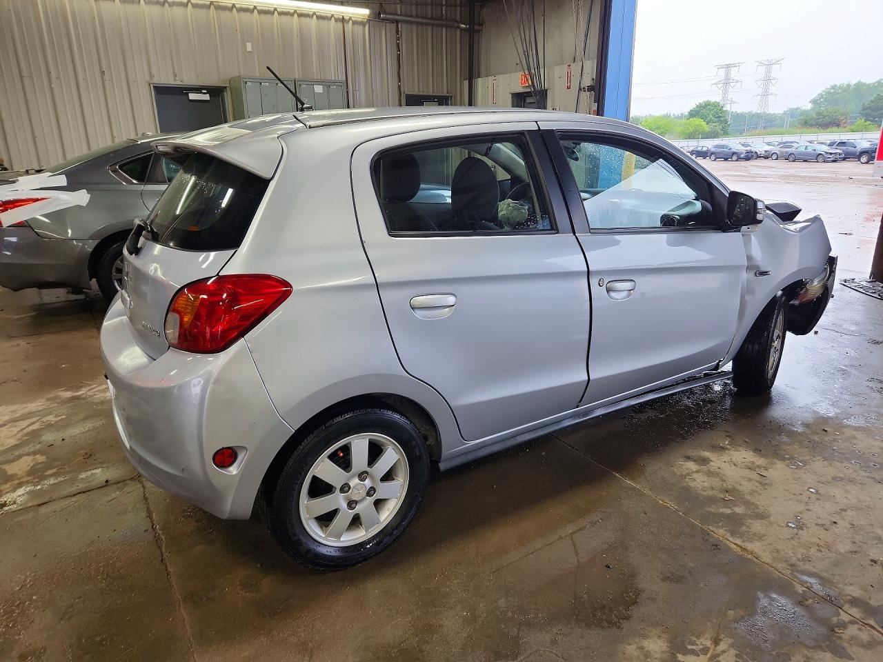 2015 Mitsubishi Mirage Es Silver vin: ML32A4HJ7FH054967