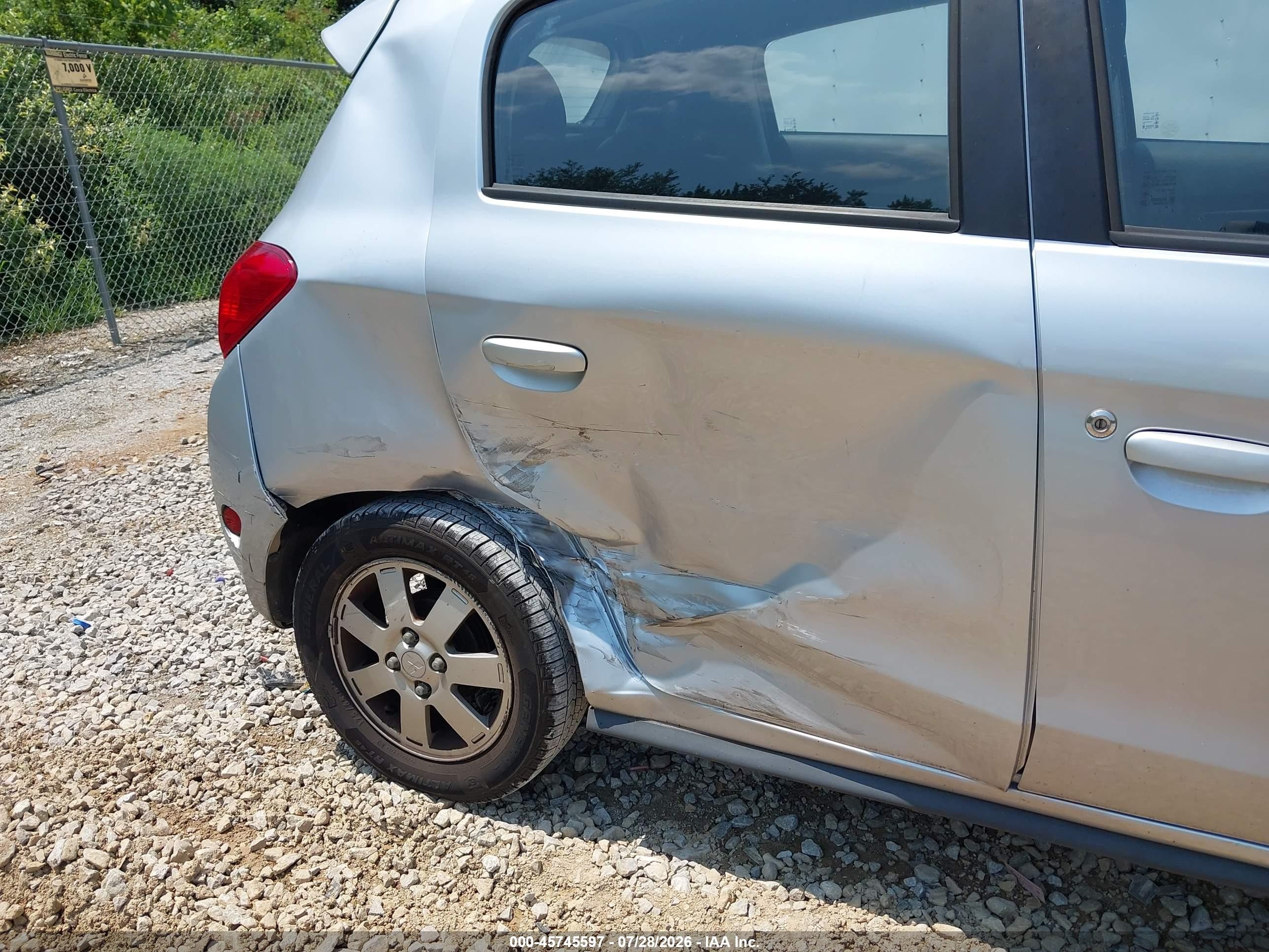 2015 Mitsubishi Mirage Es Серебряный vin: ML32A4HJ8FH032363