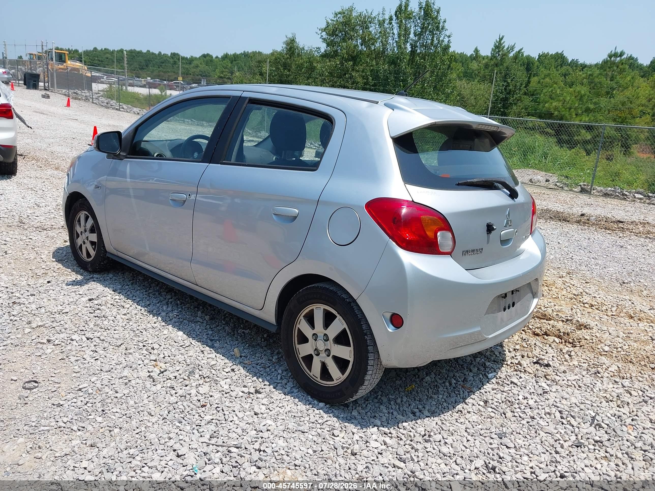 2015 Mitsubishi Mirage Es Серебряный vin: ML32A4HJ8FH032363
