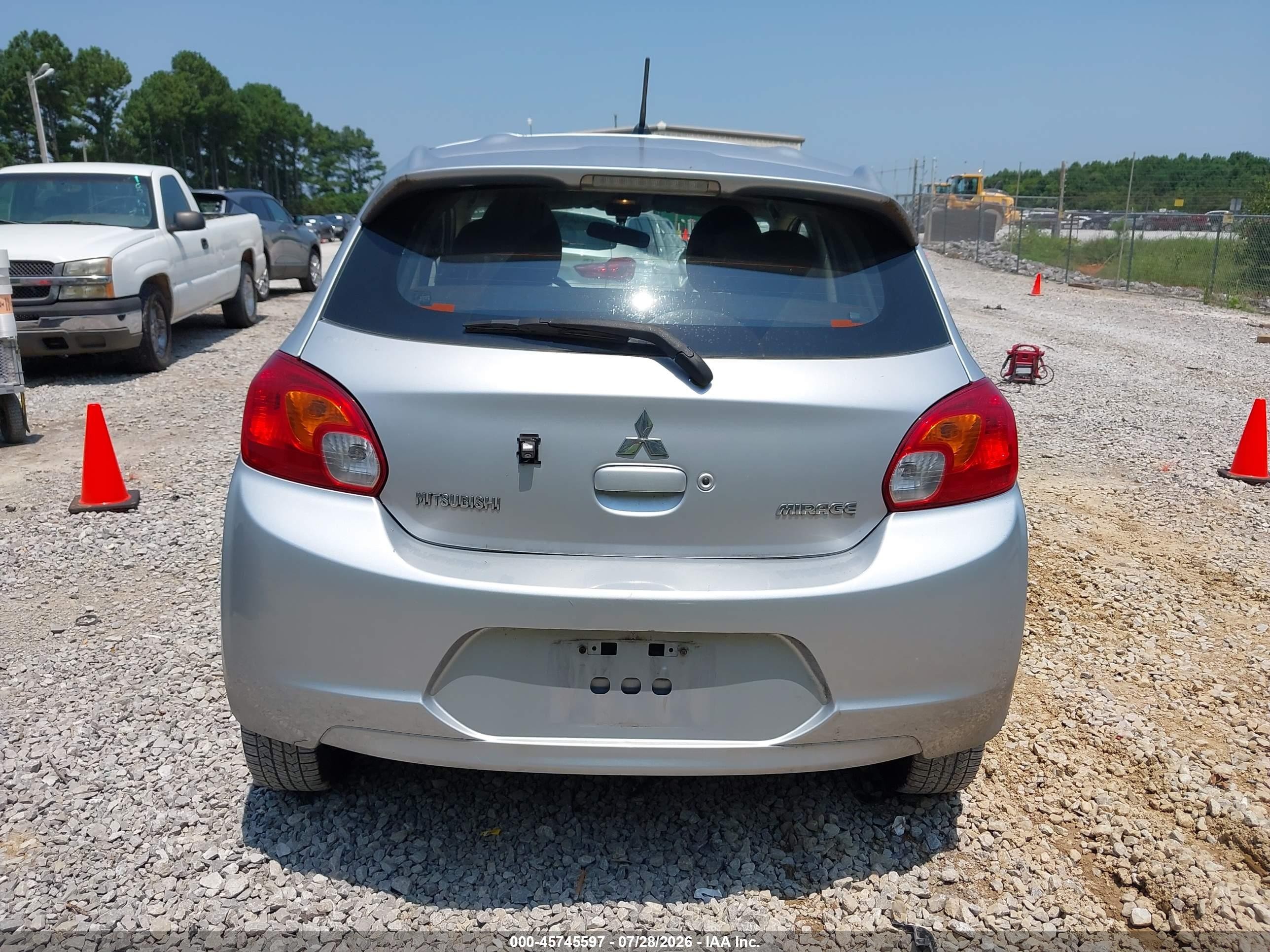 2015 Mitsubishi Mirage Es Серебряный vin: ML32A4HJ8FH032363
