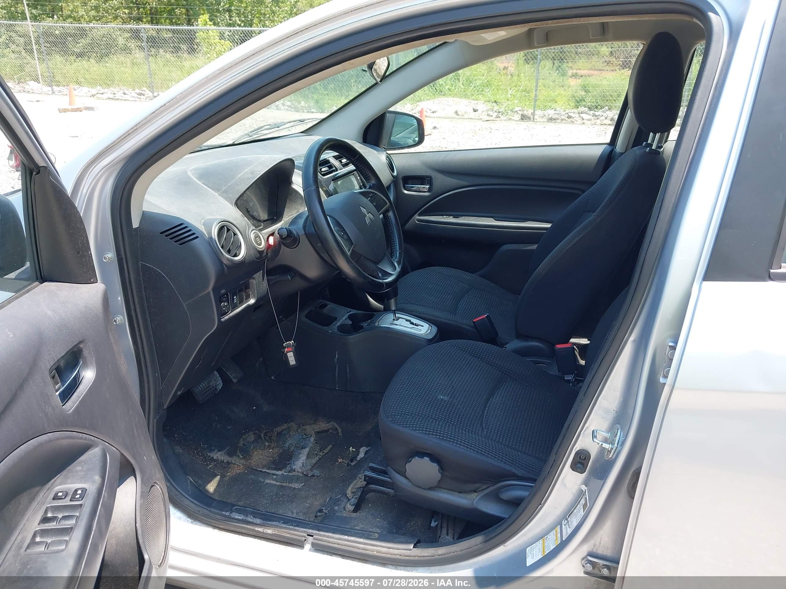 2015 Mitsubishi Mirage Es Серебряный vin: ML32A4HJ8FH032363