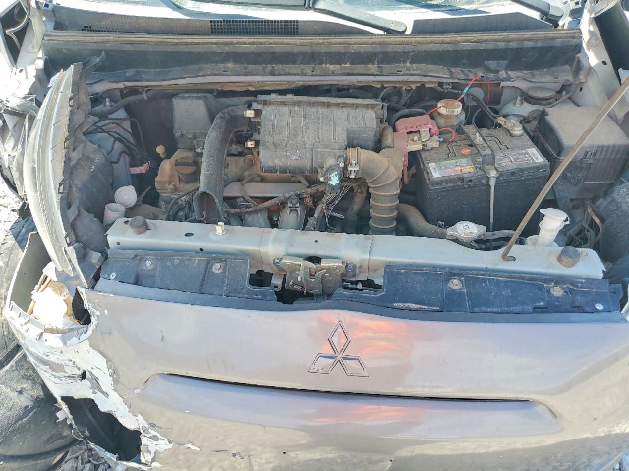 2015 Mitsubishi Mirage Es Серебряный vin: ML32A4HJ8FH052709