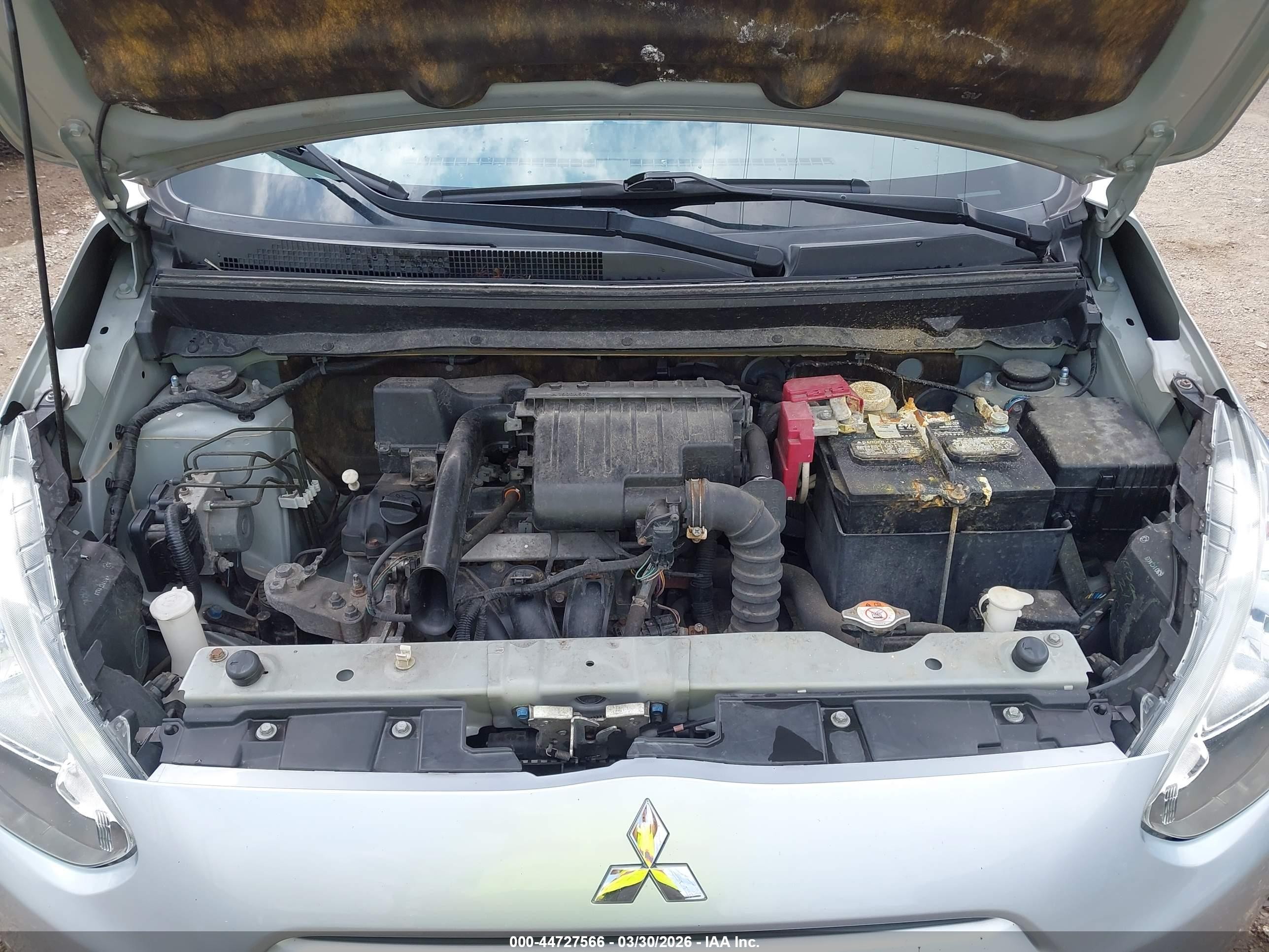 2015 Mitsubishi Mirage Es Silver vin: ML32A4HJXFH004242