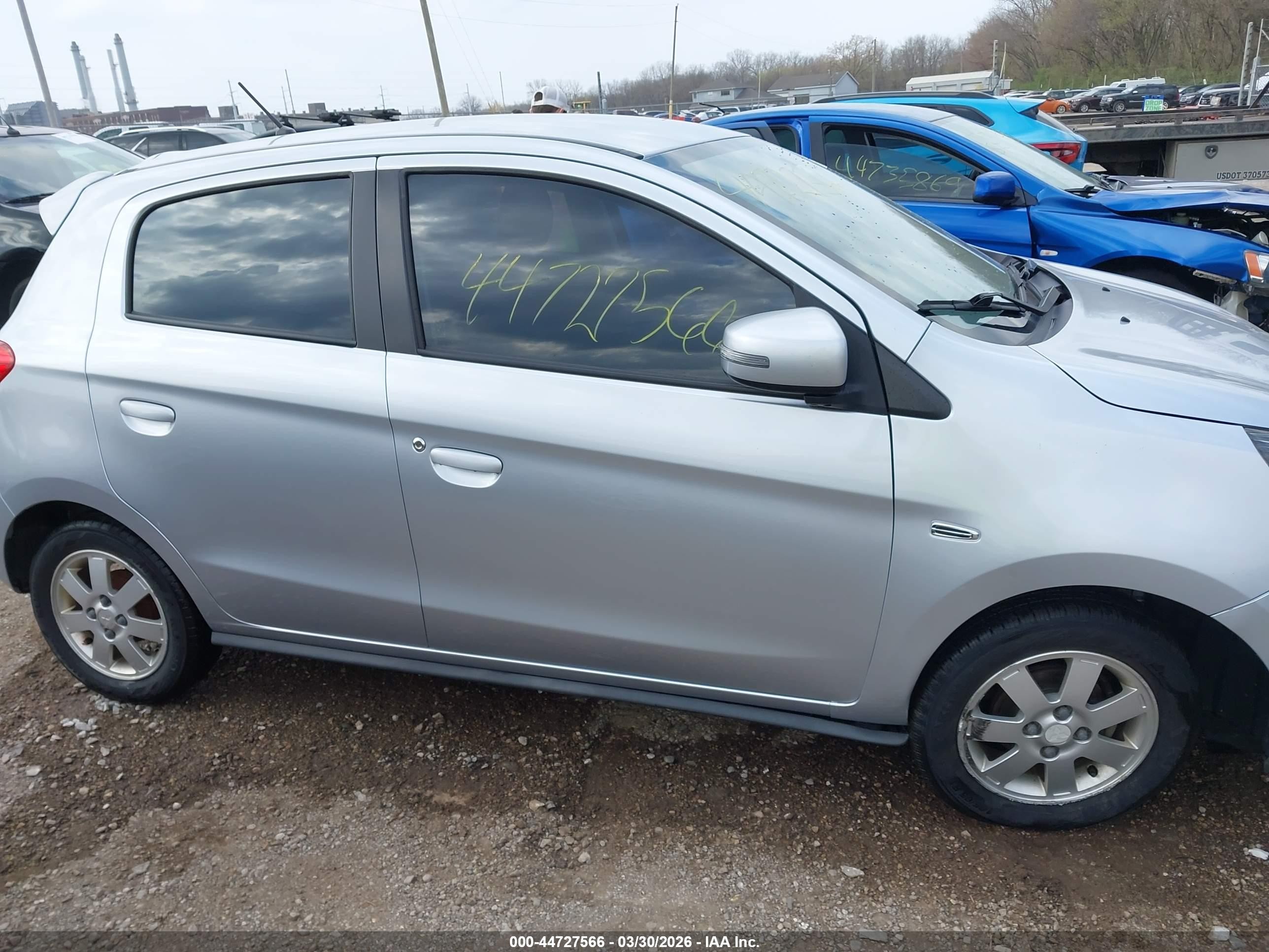 2015 Mitsubishi Mirage Es Silver vin: ML32A4HJXFH004242