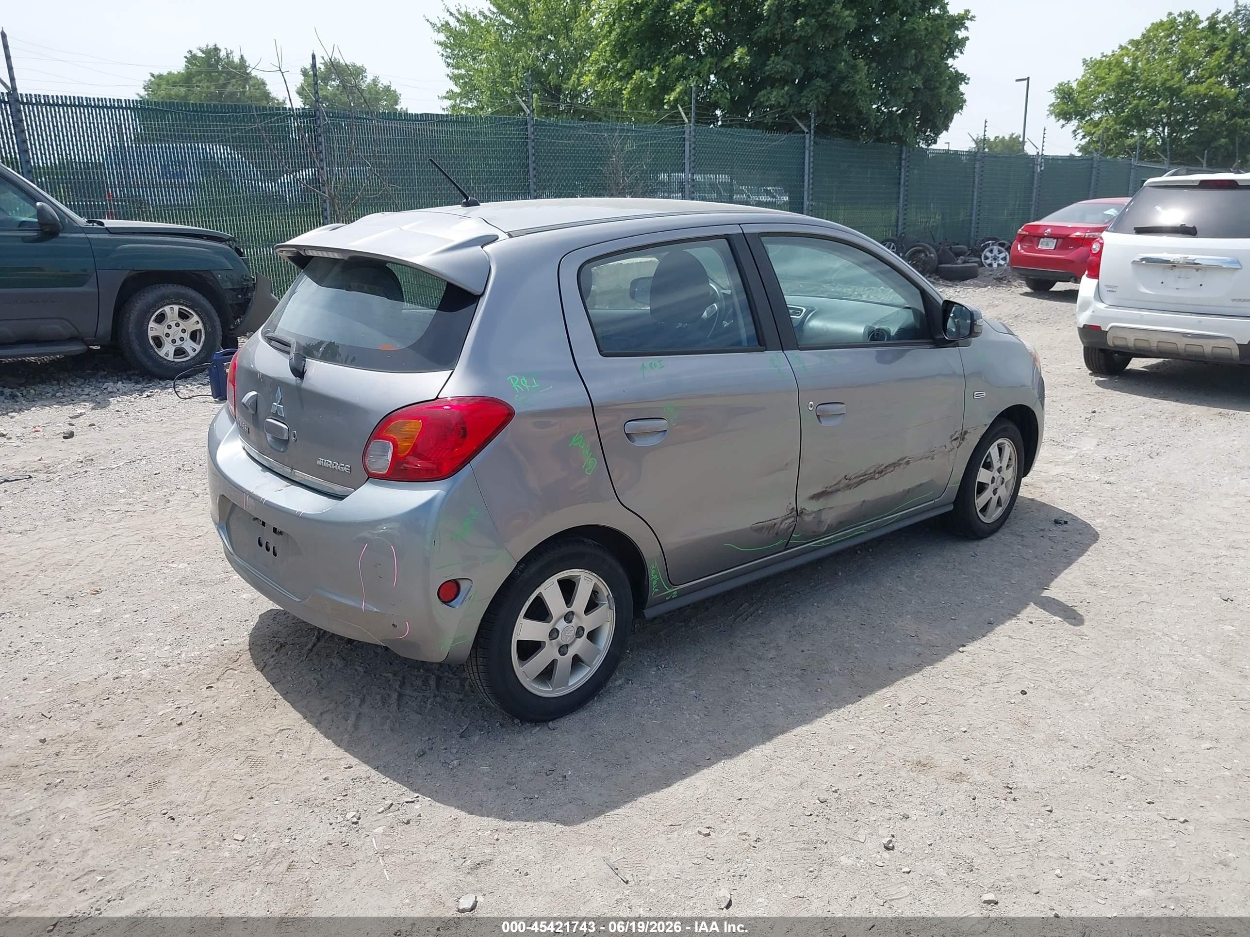 2015 Mitsubishi Mirage Es Gray vin: ML32A4HJXFH053747