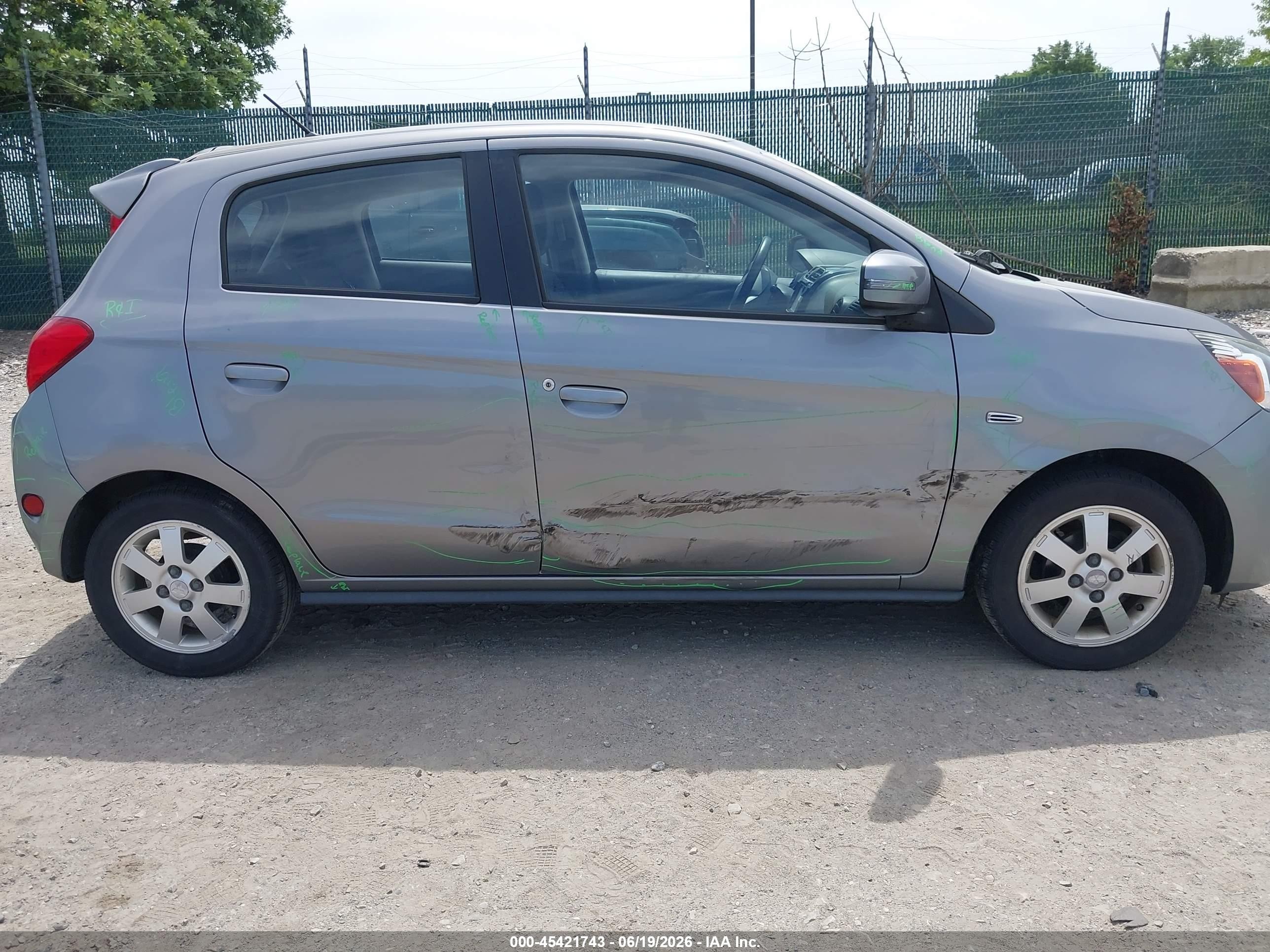 2015 Mitsubishi Mirage Es Gray vin: ML32A4HJXFH053747
