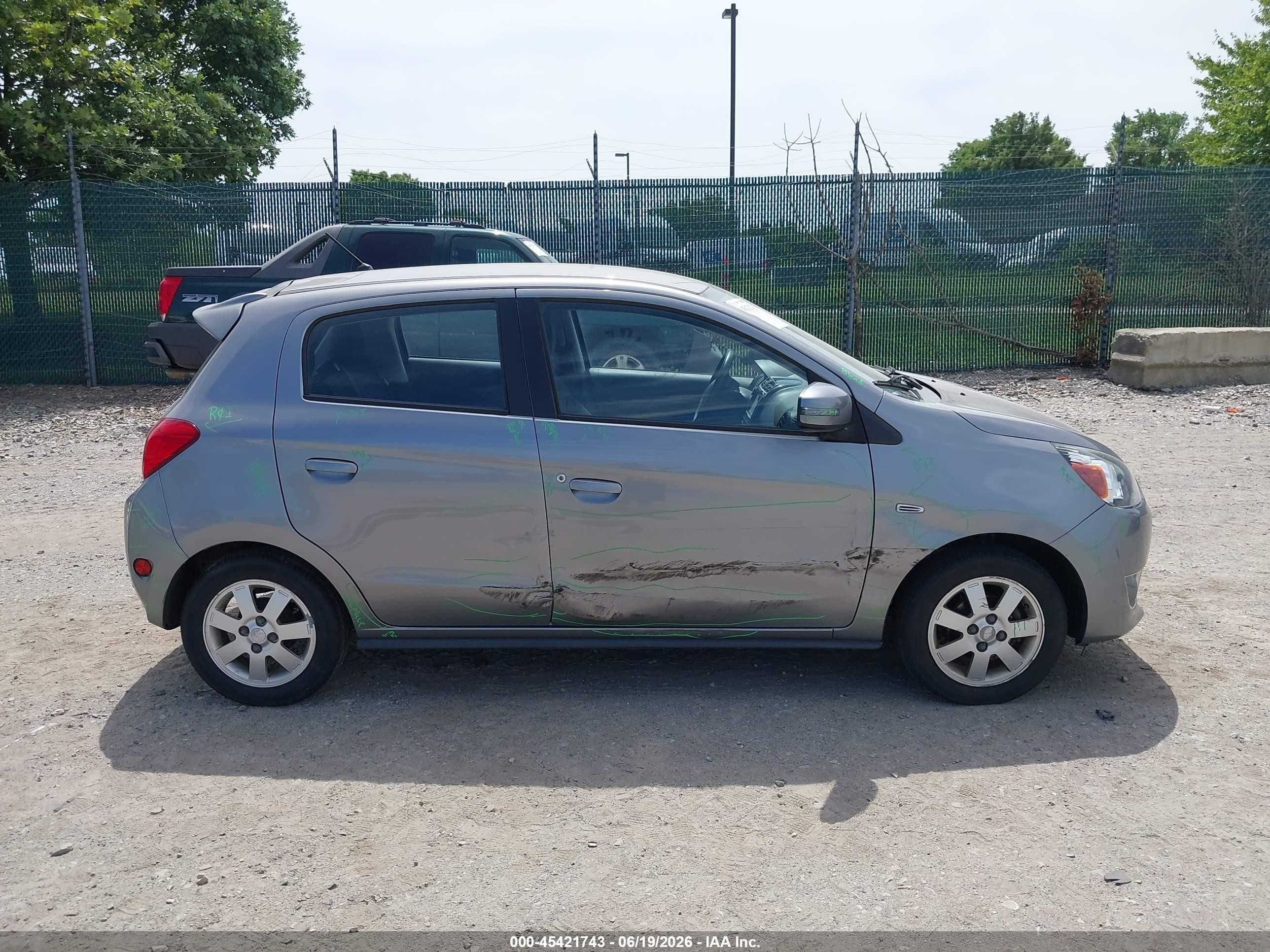 2015 Mitsubishi Mirage Es Gray vin: ML32A4HJXFH053747