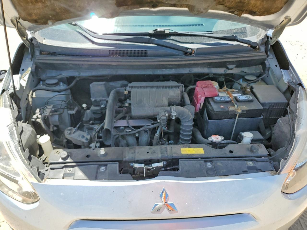 2015 Mitsubishi Mirage Es Silver vin: ML32A4HJXFH059774