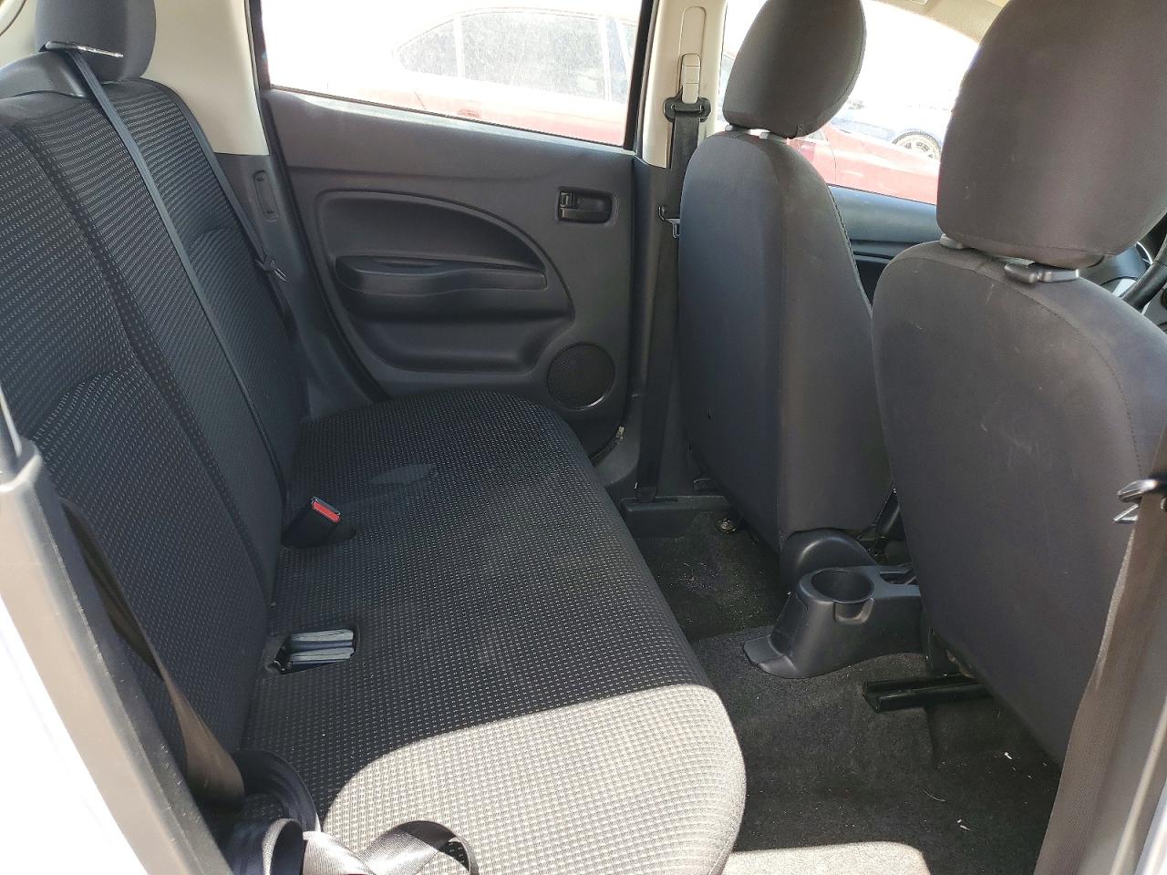 2015 Mitsubishi Mirage Es Silver vin: ML32A4HJXFH059774