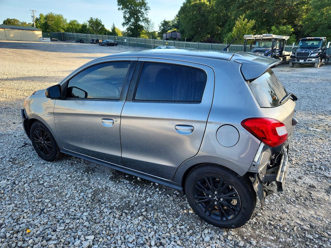 2019 Mitsubishi Mirage Le Gray vin: ML32A5HJ7KH015084