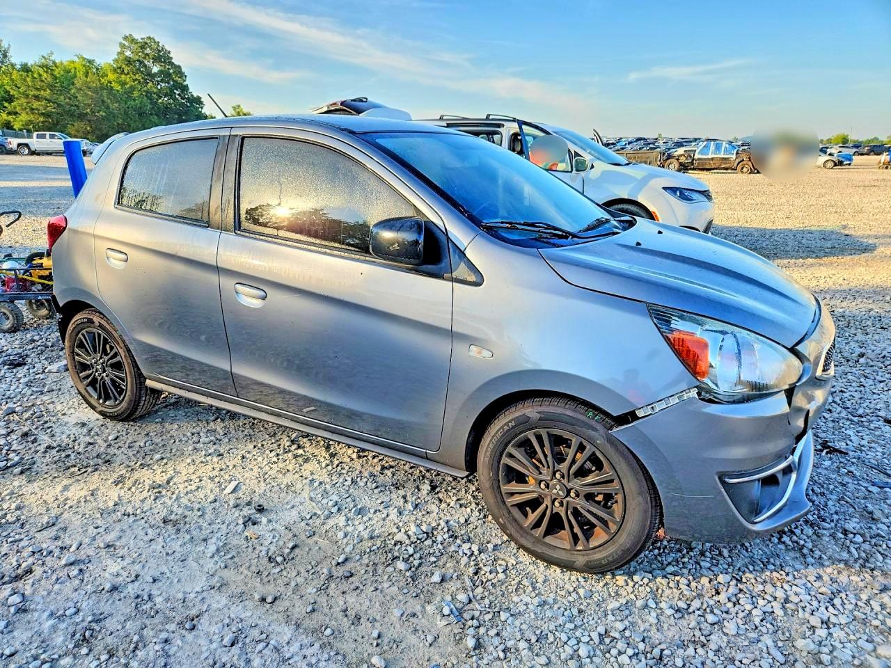 2019 Mitsubishi Mirage Le Gray vin: ML32A5HJ7KH015084