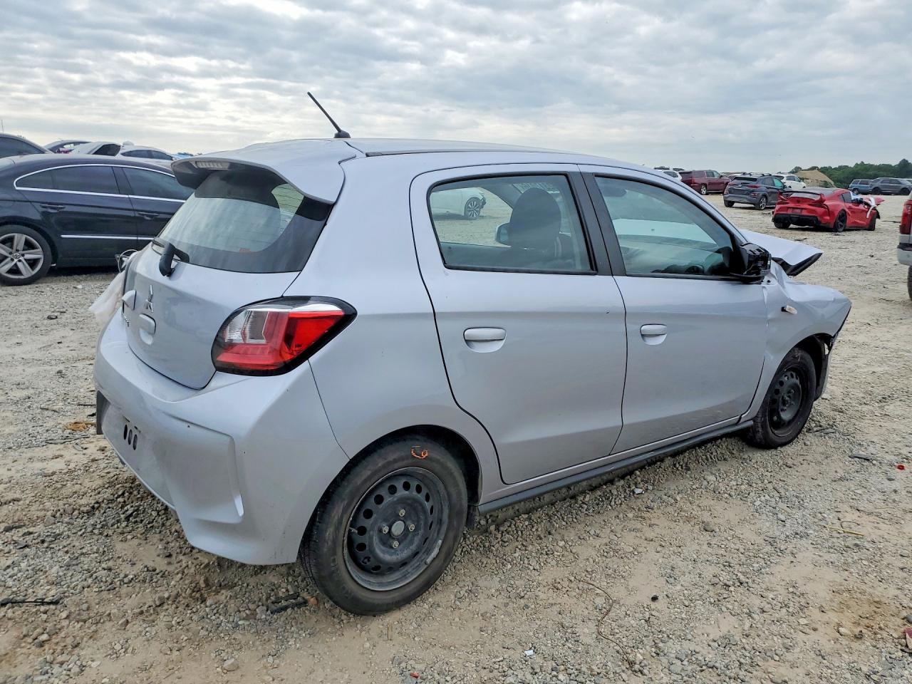 2021 Mitsubishi Mirage Es Silver vin: ML32AUHJ4MH013502