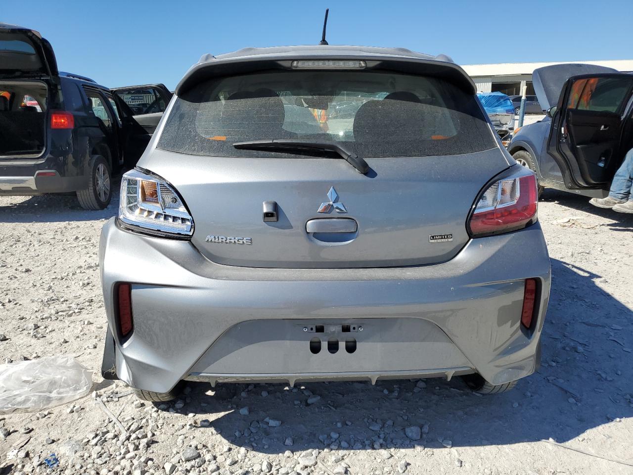 2022 Mitsubishi Mirage Es Silver vin: ML32AUHJ6NH001983