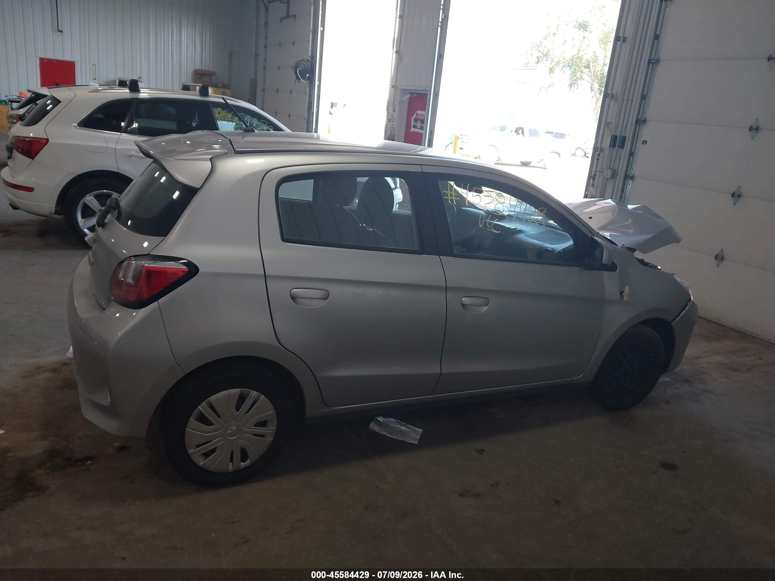 2021 Mitsubishi Mirage Carbonite Edition/es/le Серебряный vin: ML32AUHJ8MH005676