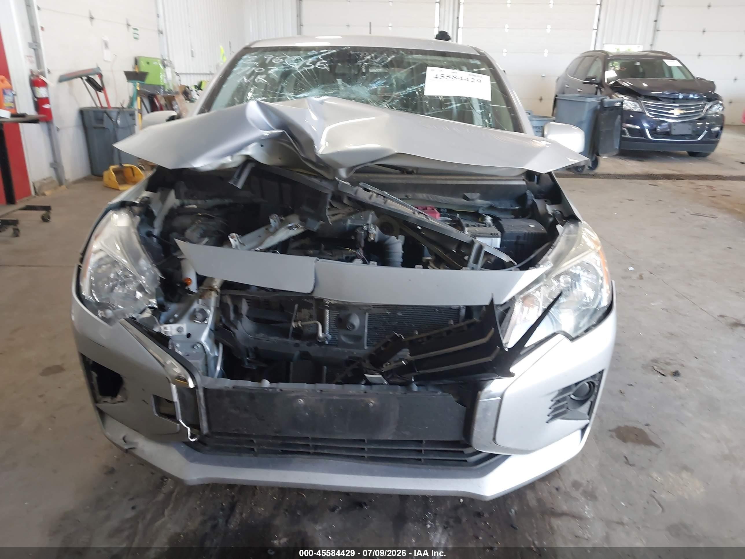 2021 Mitsubishi Mirage Carbonite Edition/es/le Серебряный vin: ML32AUHJ8MH005676