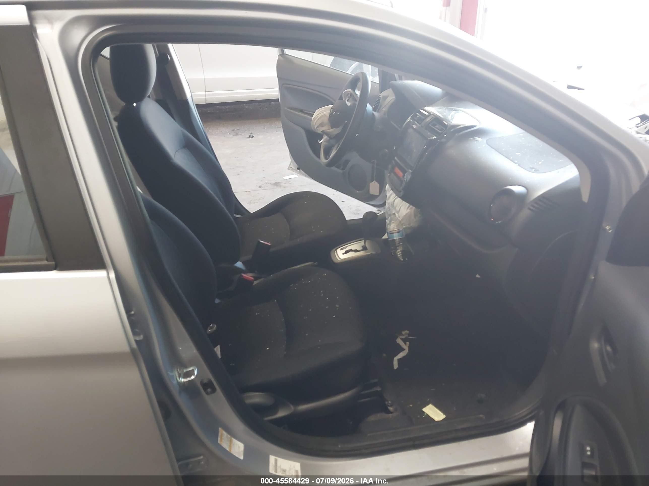 2021 Mitsubishi Mirage Carbonite Edition/es/le Серебряный vin: ML32AUHJ8MH005676