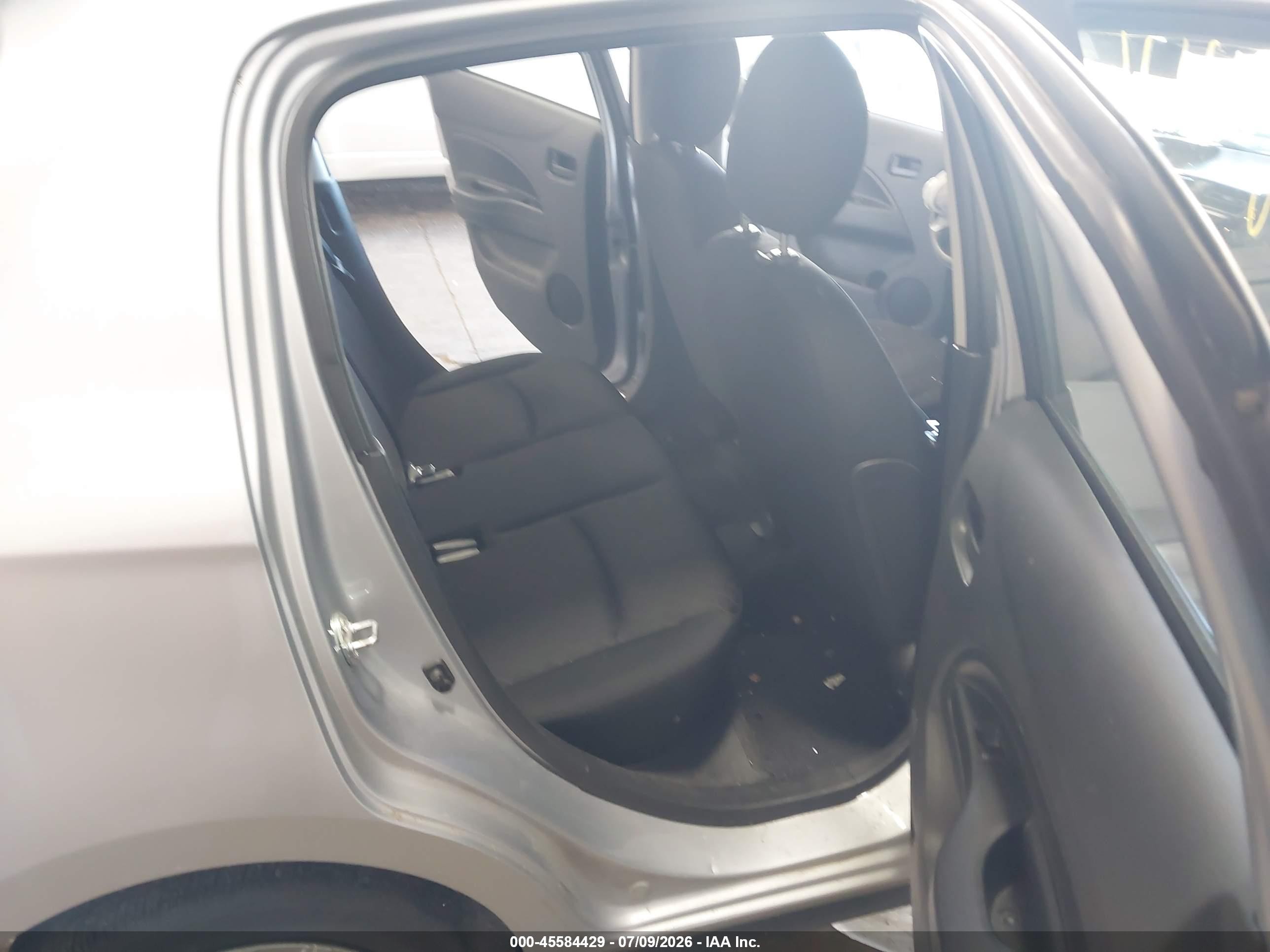 2021 Mitsubishi Mirage Carbonite Edition/es/le Серебряный vin: ML32AUHJ8MH005676