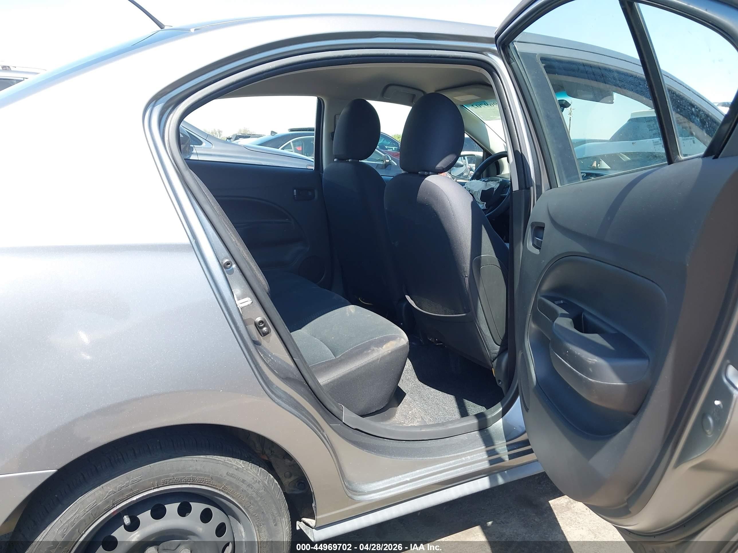 2020 Mitsubishi Mirage G4 Es Серый vin: ML32F3FJ1LHF03296