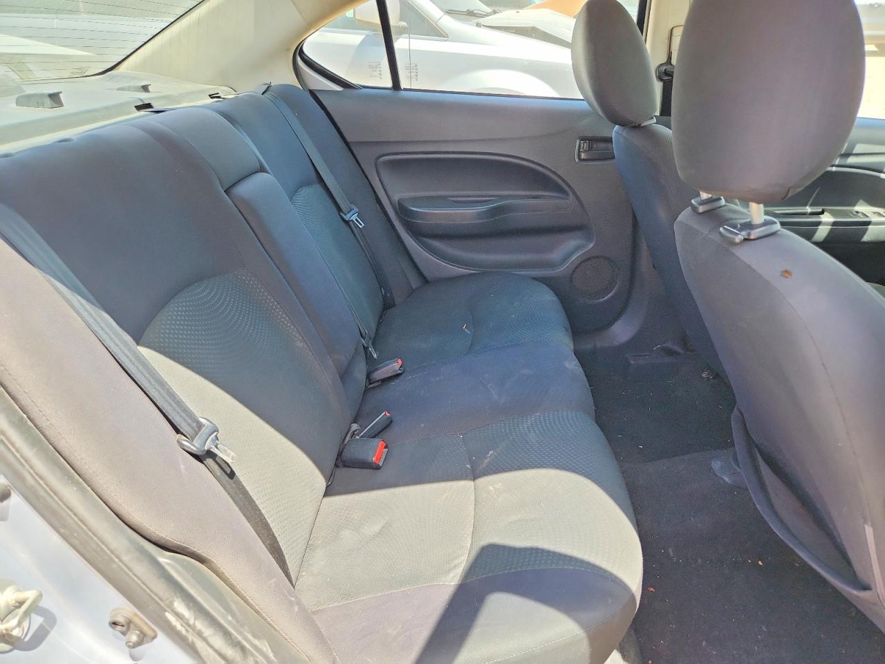 2018 Mitsubishi Mirage G4 Es Silver vin: ML32F3FJ3JHF01806