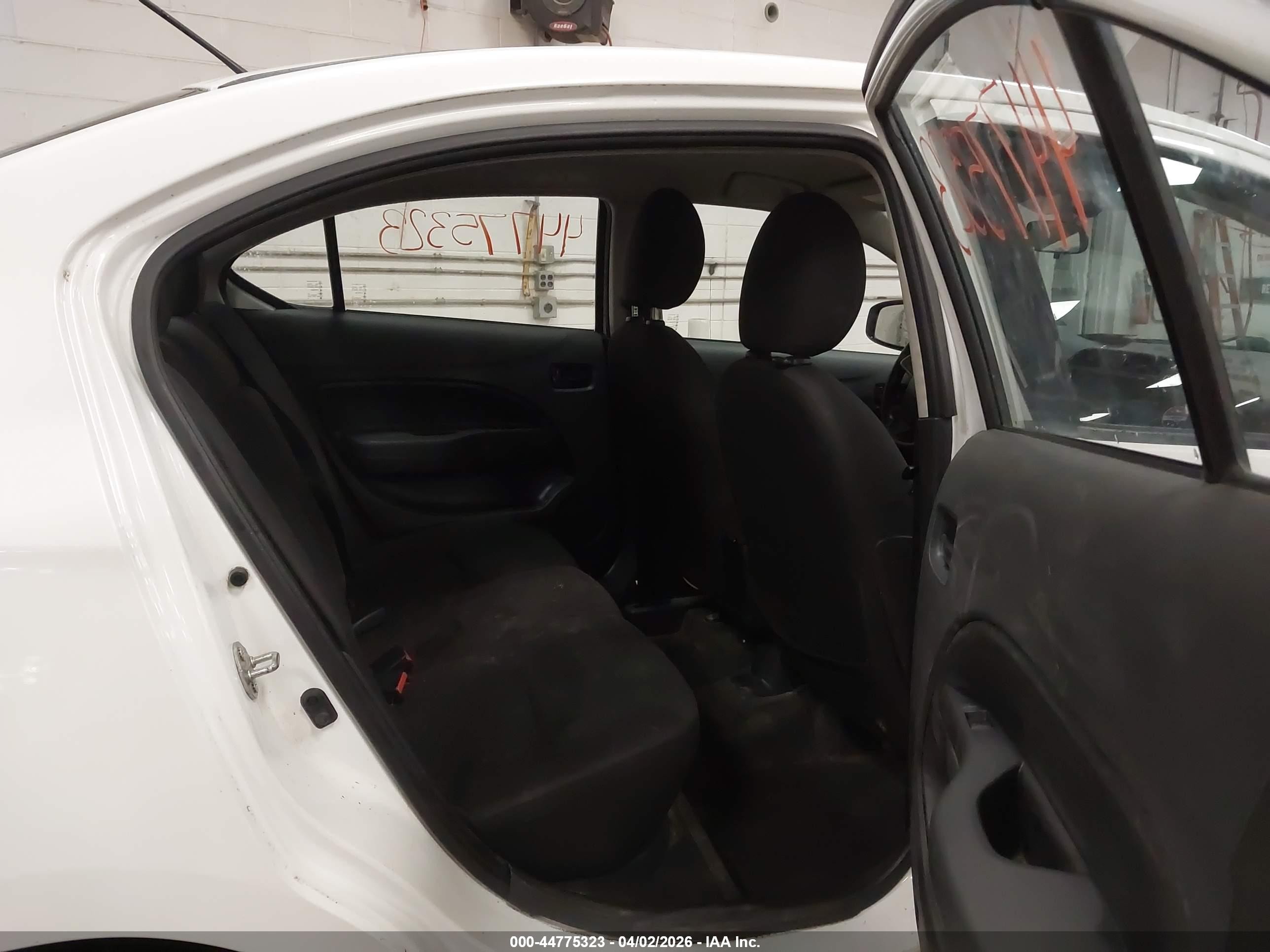 2018 Mitsubishi Mirage G4 Es White vin: ML32F3FJ8JHF14714