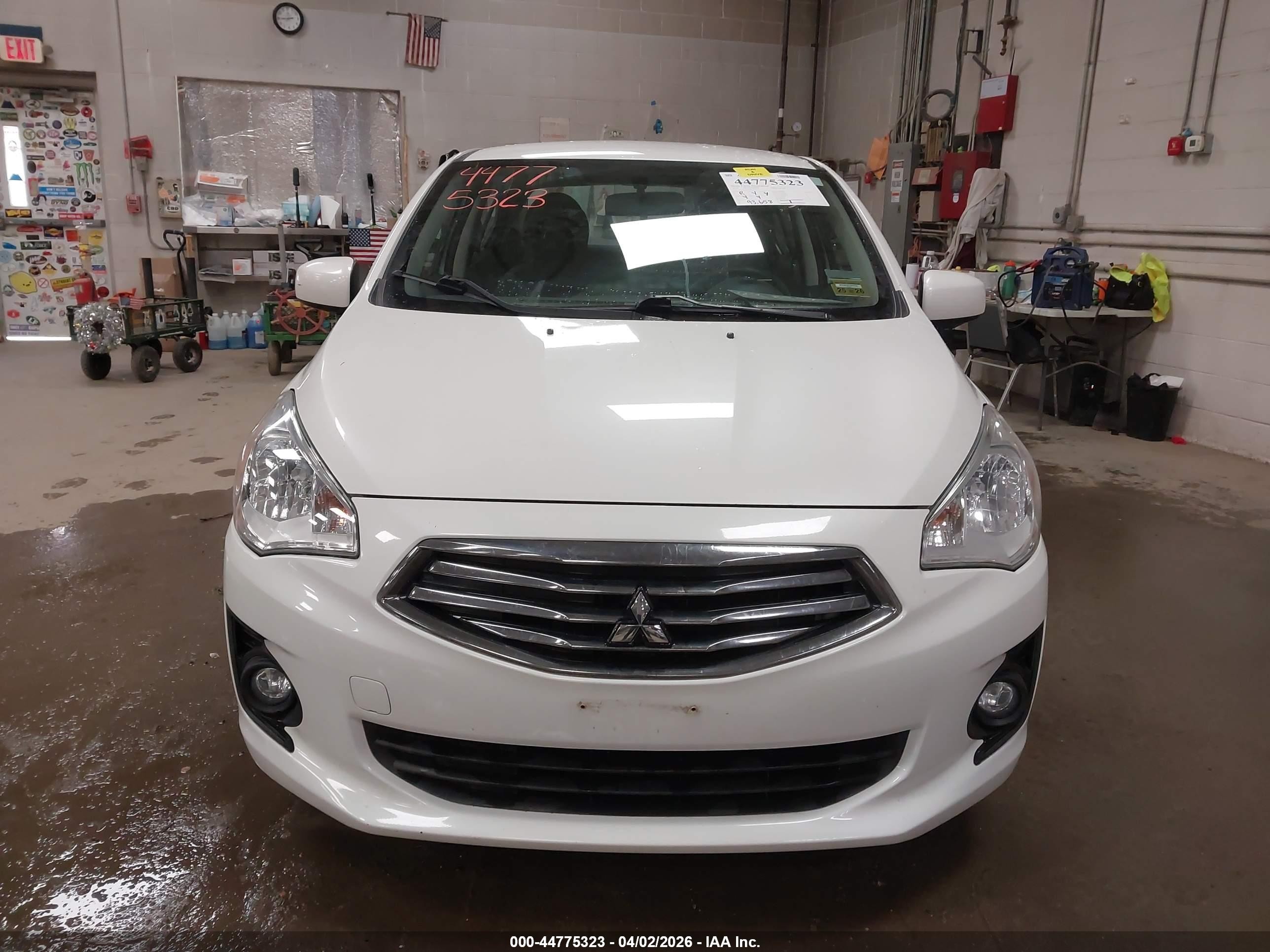 2018 Mitsubishi Mirage G4 Es White vin: ML32F3FJ8JHF14714
