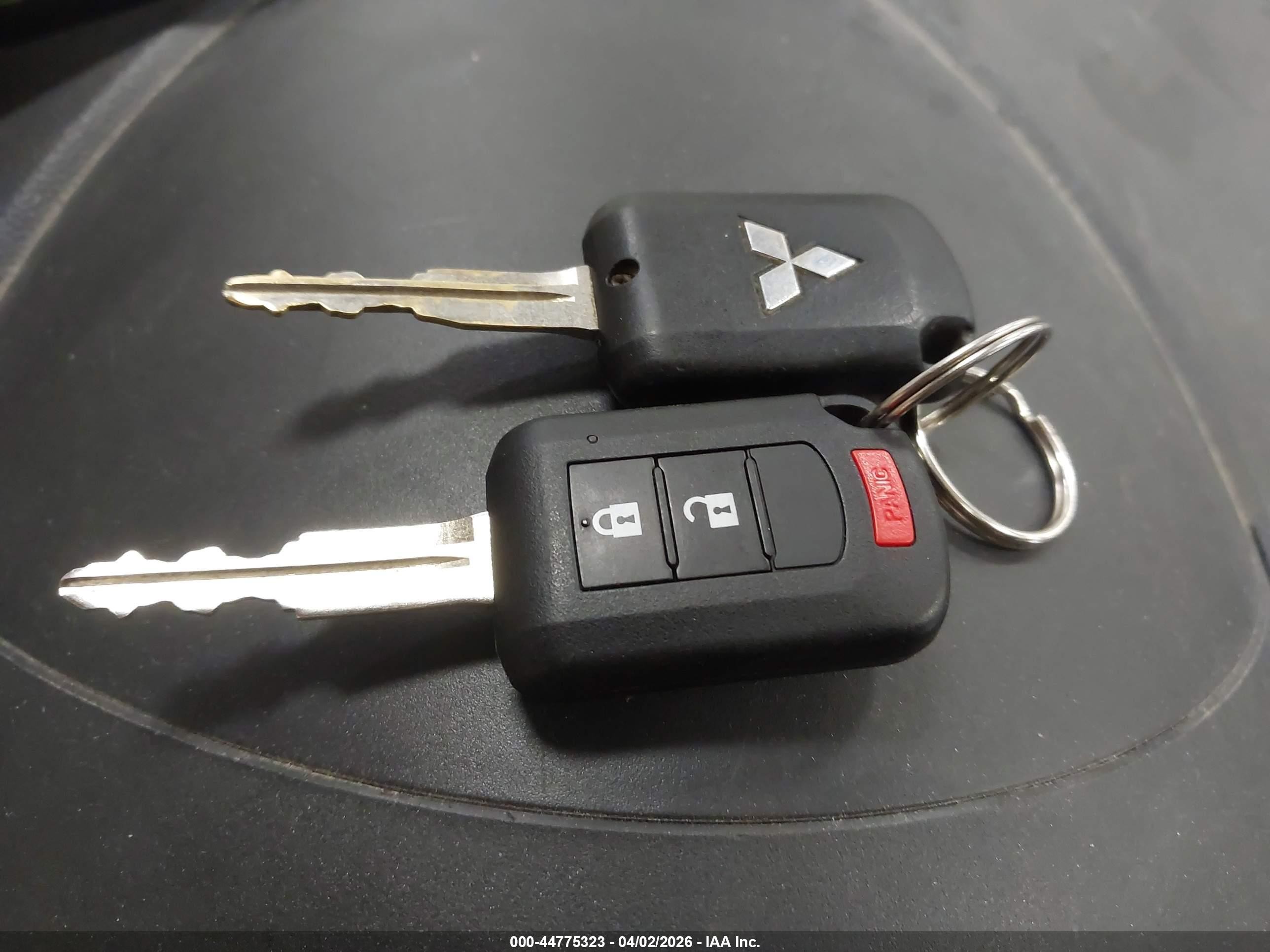 2018 Mitsubishi Mirage G4 Es White vin: ML32F3FJ8JHF14714