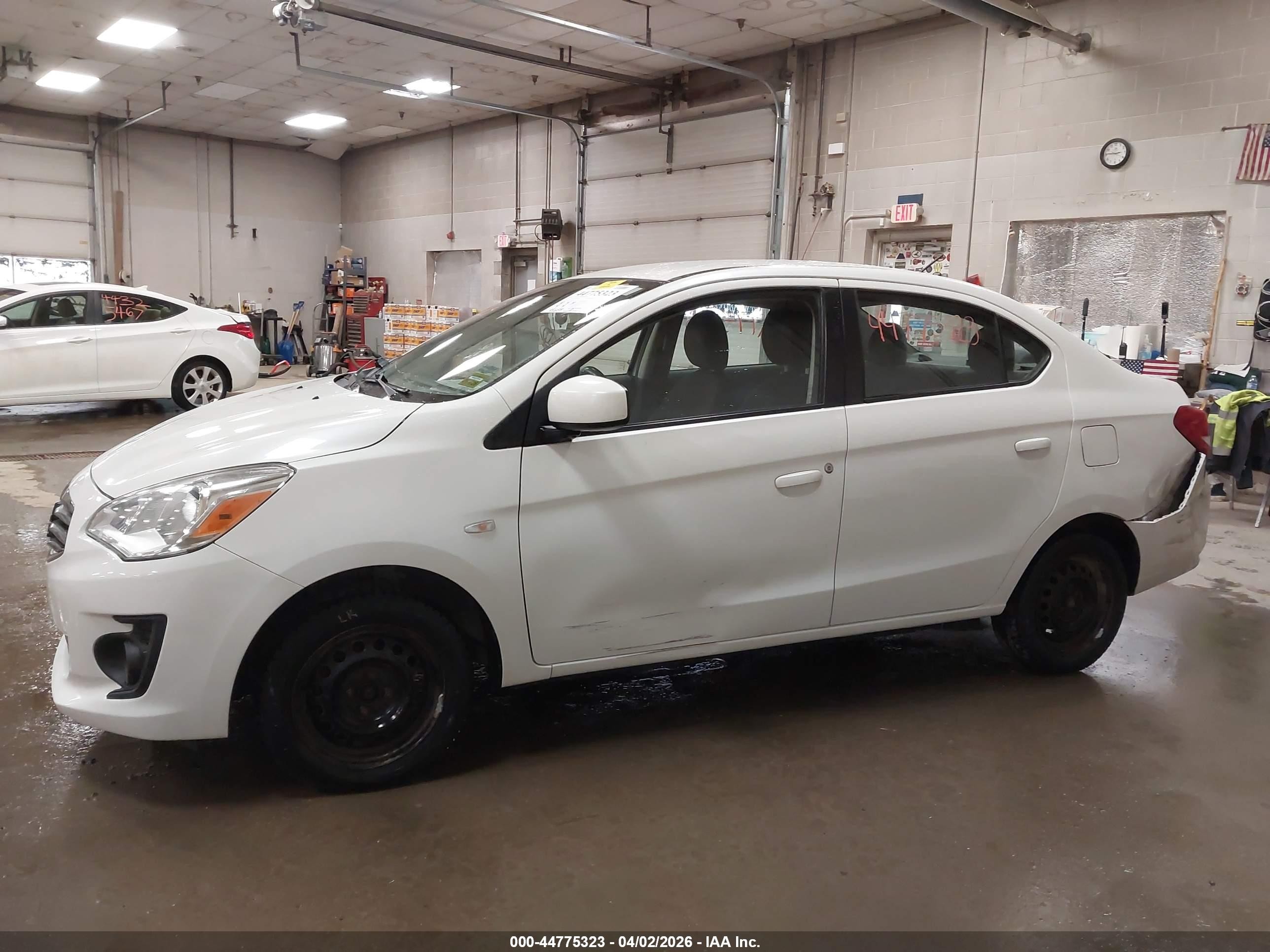 2018 Mitsubishi Mirage G4 Es White vin: ML32F3FJ8JHF14714
