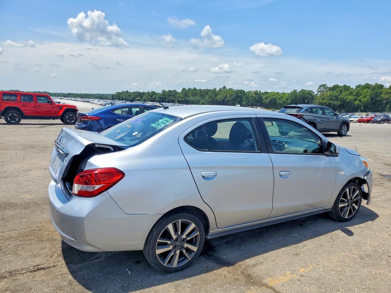 2020 Mitsubishi Mirage G4 Es Silver vin: ML32F3FJ8LHF07975