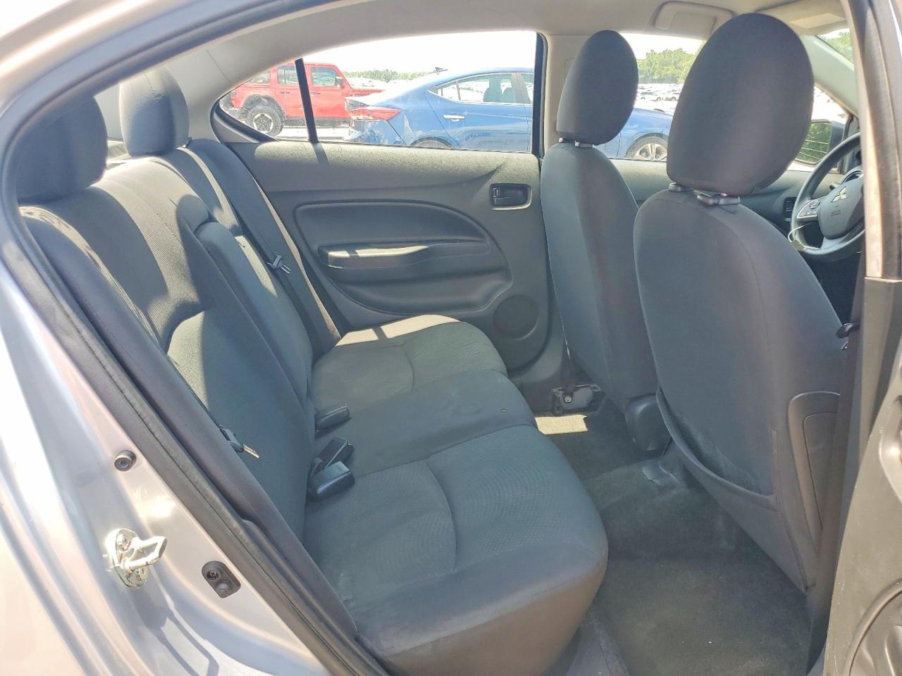 2020 Mitsubishi Mirage G4 Es Silver vin: ML32F3FJ8LHF07975