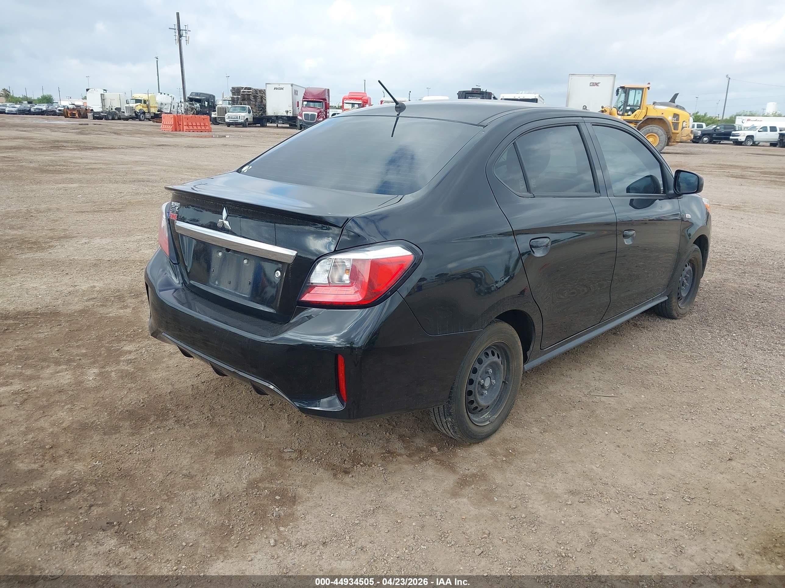 2022 Mitsubishi Mirage G4 Es Черный vin: ML32FUFJ9NHF01045
