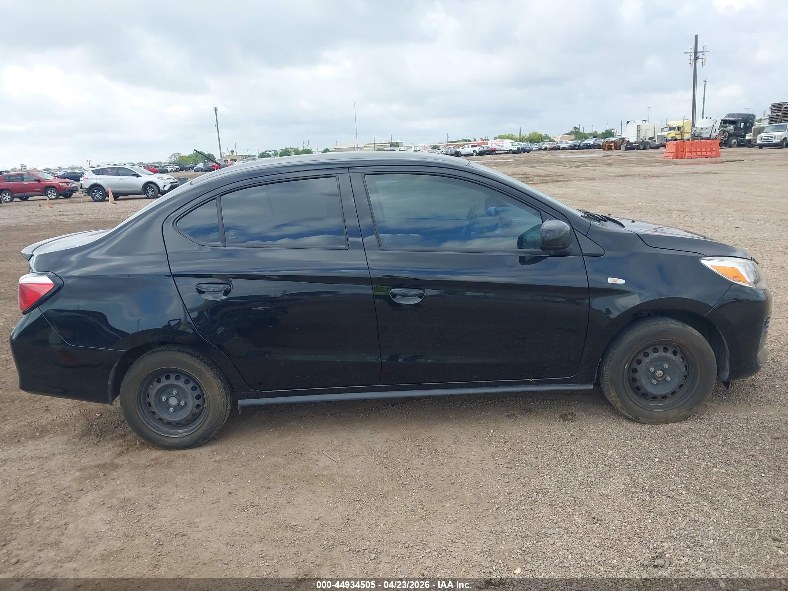 2022 Mitsubishi Mirage G4 Es Черный vin: ML32FUFJ9NHF01045