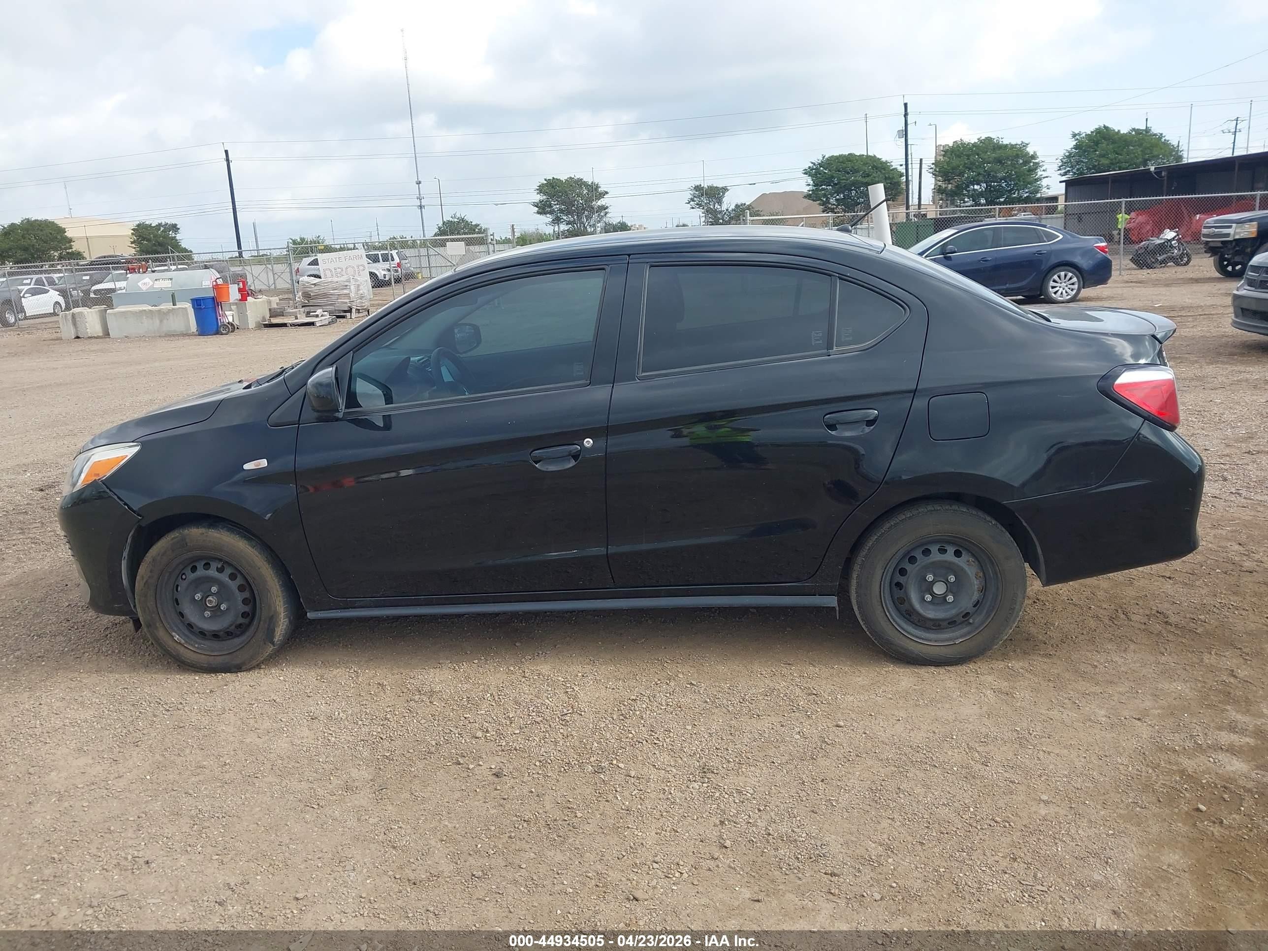 2022 Mitsubishi Mirage G4 Es Черный vin: ML32FUFJ9NHF01045