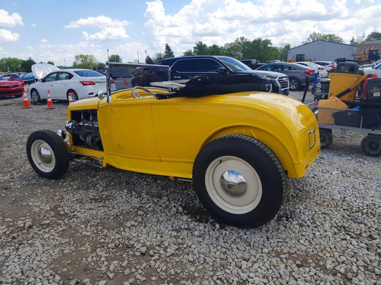 1931 Ford Model A Yellow vin: MVIN177681IND