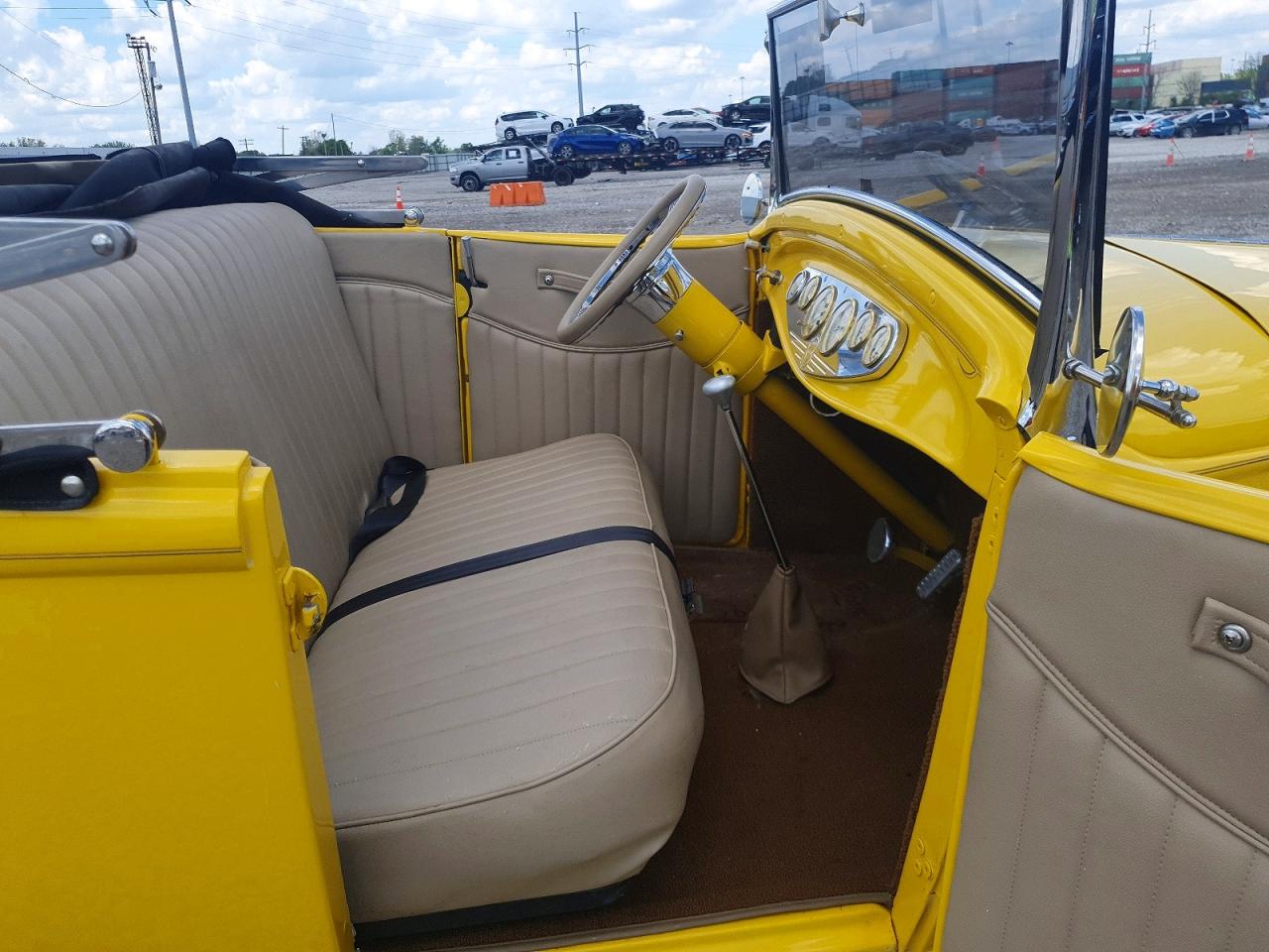 1931 Ford Model A Yellow vin: MVIN177681IND