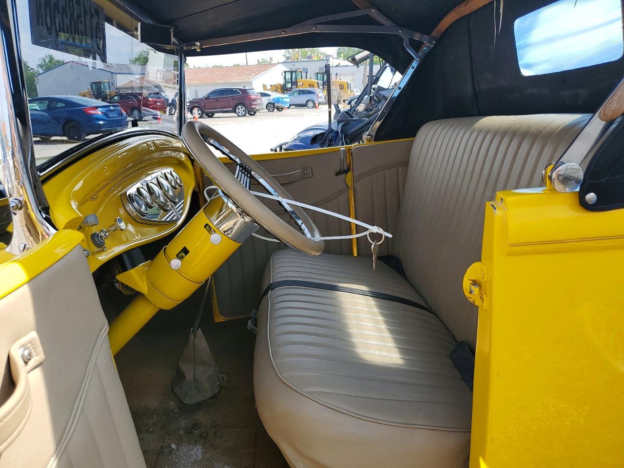 1931 Ford Model A Yellow vin: MVIN177681IND